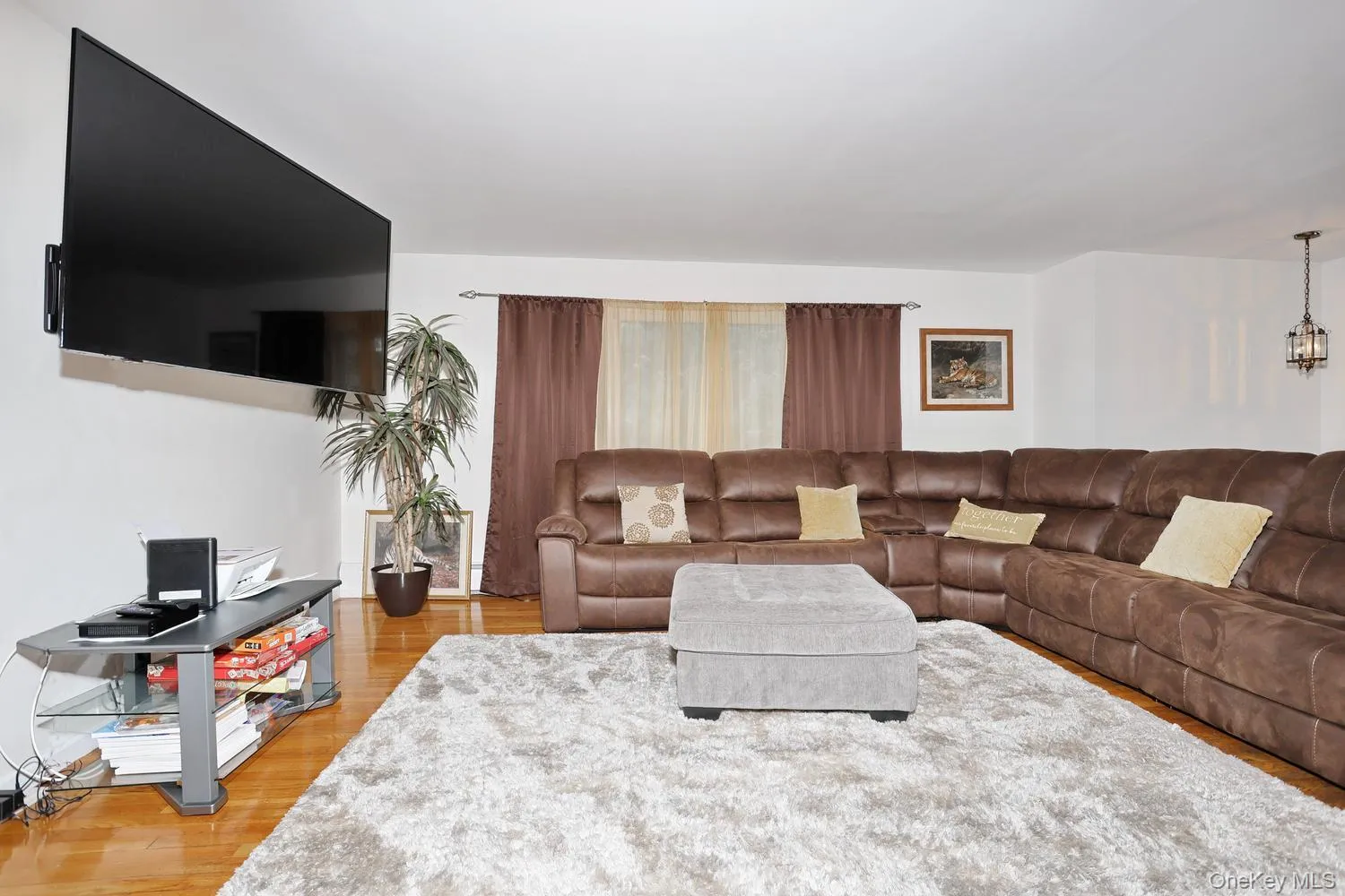 20 Woodridge Drive, Haverstraw, NY, 5 Bedrooms Bedrooms, 9 Rooms Rooms,2 BathroomsBathrooms,Residential,For Rent,Woodridge,0,1021492 20 Woodridge Drive, Haverstraw, NY, 5 Bedrooms Bedrooms, 9 Rooms Rooms,2 BathroomsBathrooms,Residential,For Rent,Woodridge,0,1021492