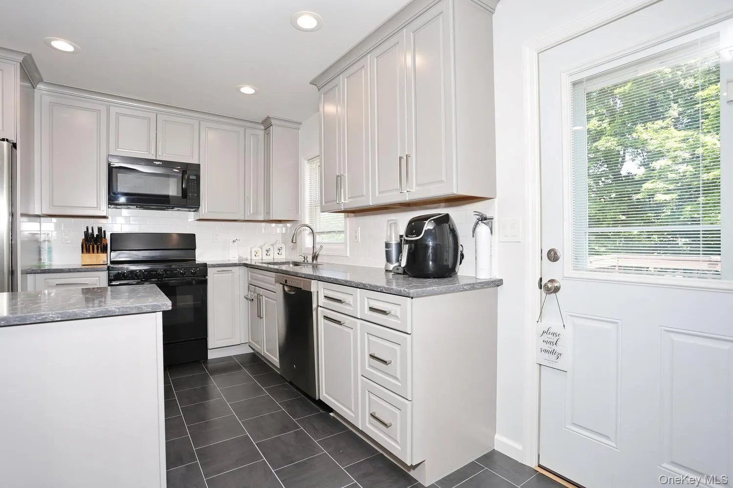 20 Woodridge Drive, Haverstraw, NY, 5 Bedrooms Bedrooms, 9 Rooms Rooms,2 BathroomsBathrooms,Residential,For Rent,Woodridge,0,1021492 20 Woodridge Drive, Haverstraw, NY, 5 Bedrooms Bedrooms, 9 Rooms Rooms,2 BathroomsBathrooms,Residential,For Rent,Woodridge,0,1021492