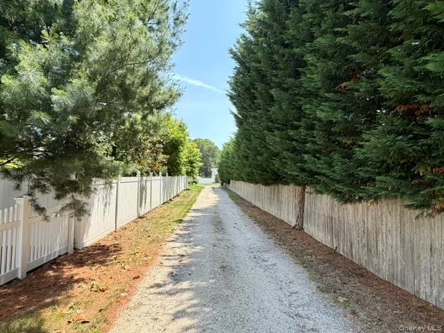 15 Comet Place, Brookhaven, NY, 3 Bedrooms Bedrooms, 6 Rooms Rooms,2 BathroomsBathrooms,Residential,For Rent,Comet,0,1021494 15 Comet Place, Brookhaven, NY, 3 Bedrooms Bedrooms, 6 Rooms Rooms,2 BathroomsBathrooms,Residential,For Rent,Comet,0,1021494