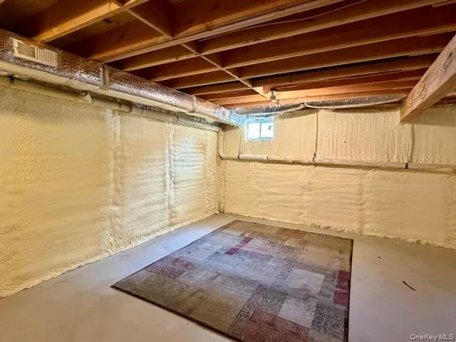 15 Comet Place, Brookhaven, NY, 3 Bedrooms Bedrooms, 6 Rooms Rooms,2 BathroomsBathrooms,Residential,For Rent,Comet,0,1021494 15 Comet Place, Brookhaven, NY, 3 Bedrooms Bedrooms, 6 Rooms Rooms,2 BathroomsBathrooms,Residential,For Rent,Comet,0,1021494