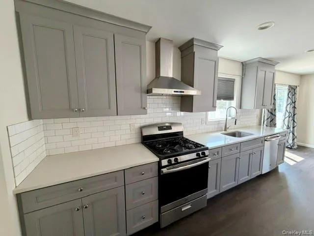 15 Comet Place, Brookhaven, NY, 3 Bedrooms Bedrooms, 6 Rooms Rooms,2 BathroomsBathrooms,Residential,For Rent,Comet,0,1021494 15 Comet Place, Brookhaven, NY, 3 Bedrooms Bedrooms, 6 Rooms Rooms,2 BathroomsBathrooms,Residential,For Rent,Comet,0,1021494