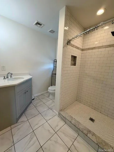 15 Comet Place, Brookhaven, NY, 3 Bedrooms Bedrooms, 6 Rooms Rooms,2 BathroomsBathrooms,Residential,For Rent,Comet,0,1021494 15 Comet Place, Brookhaven, NY, 3 Bedrooms Bedrooms, 6 Rooms Rooms,2 BathroomsBathrooms,Residential,For Rent,Comet,0,1021494