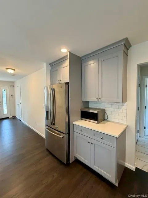 15 Comet Place, Brookhaven, NY, 3 Bedrooms Bedrooms, 6 Rooms Rooms,2 BathroomsBathrooms,Residential,For Rent,Comet,0,1021494 15 Comet Place, Brookhaven, NY, 3 Bedrooms Bedrooms, 6 Rooms Rooms,2 BathroomsBathrooms,Residential,For Rent,Comet,0,1021494