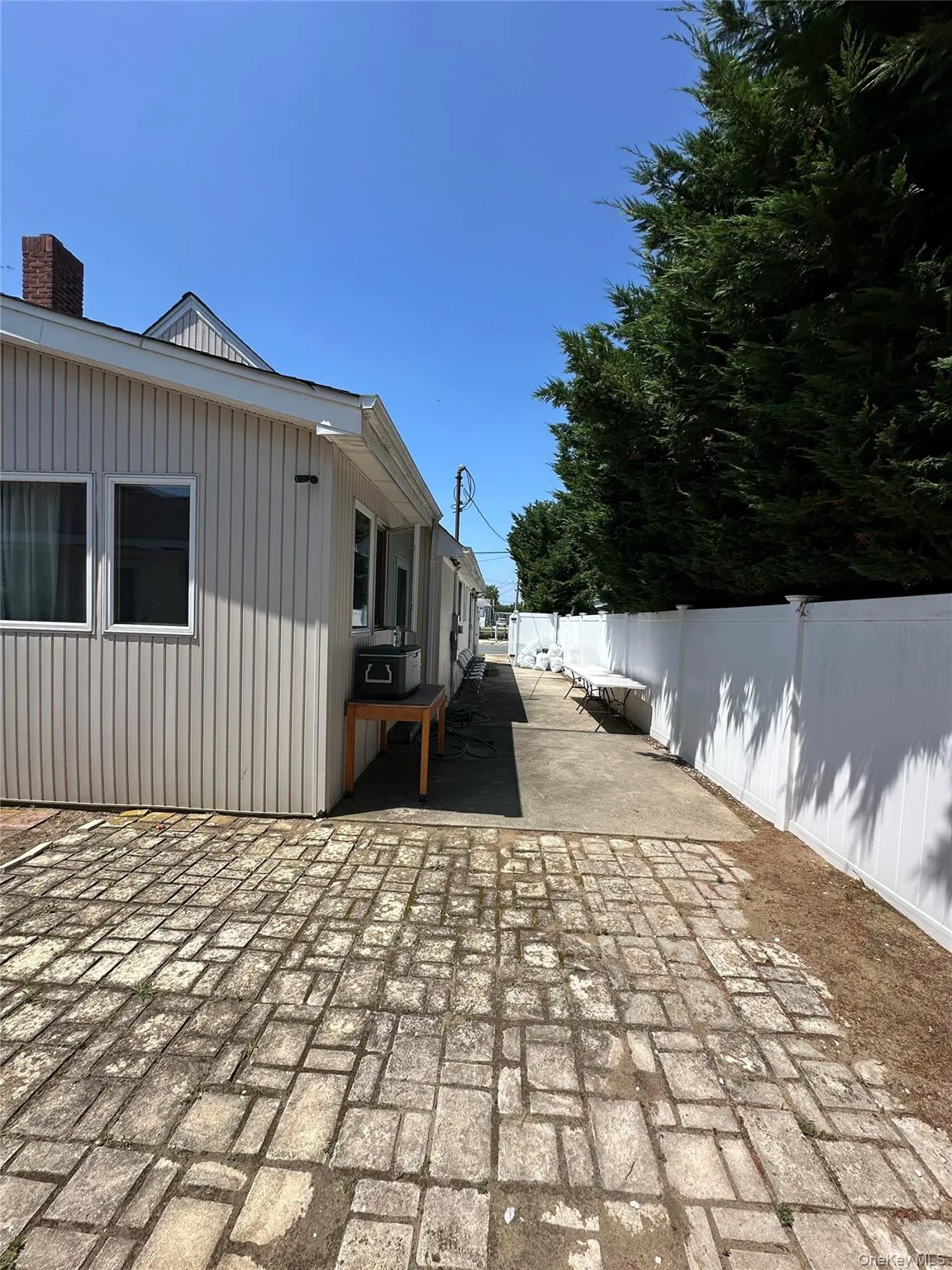 95 Riviera Drive, Babylon, NY, 3 Bedrooms Bedrooms, 6 Rooms Rooms,1 BathroomBathrooms,Residential,For Rent,Riviera,0,1021495 95 Riviera Drive, Babylon, NY, 3 Bedrooms Bedrooms, 6 Rooms Rooms,1 BathroomBathrooms,Residential,For Rent,Riviera,0,1021495