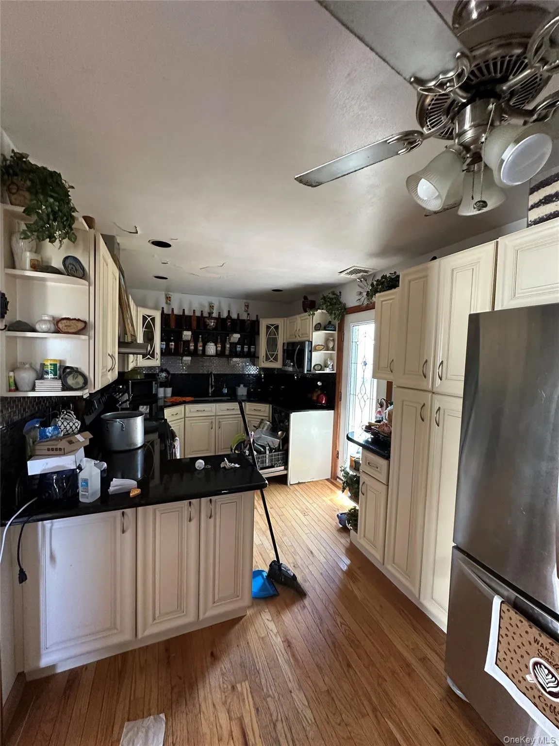 95 Riviera Drive, Babylon, NY, 3 Bedrooms Bedrooms, 6 Rooms Rooms,1 BathroomBathrooms,Residential,For Rent,Riviera,0,1021495 95 Riviera Drive, Babylon, NY, 3 Bedrooms Bedrooms, 6 Rooms Rooms,1 BathroomBathrooms,Residential,For Rent,Riviera,0,1021495