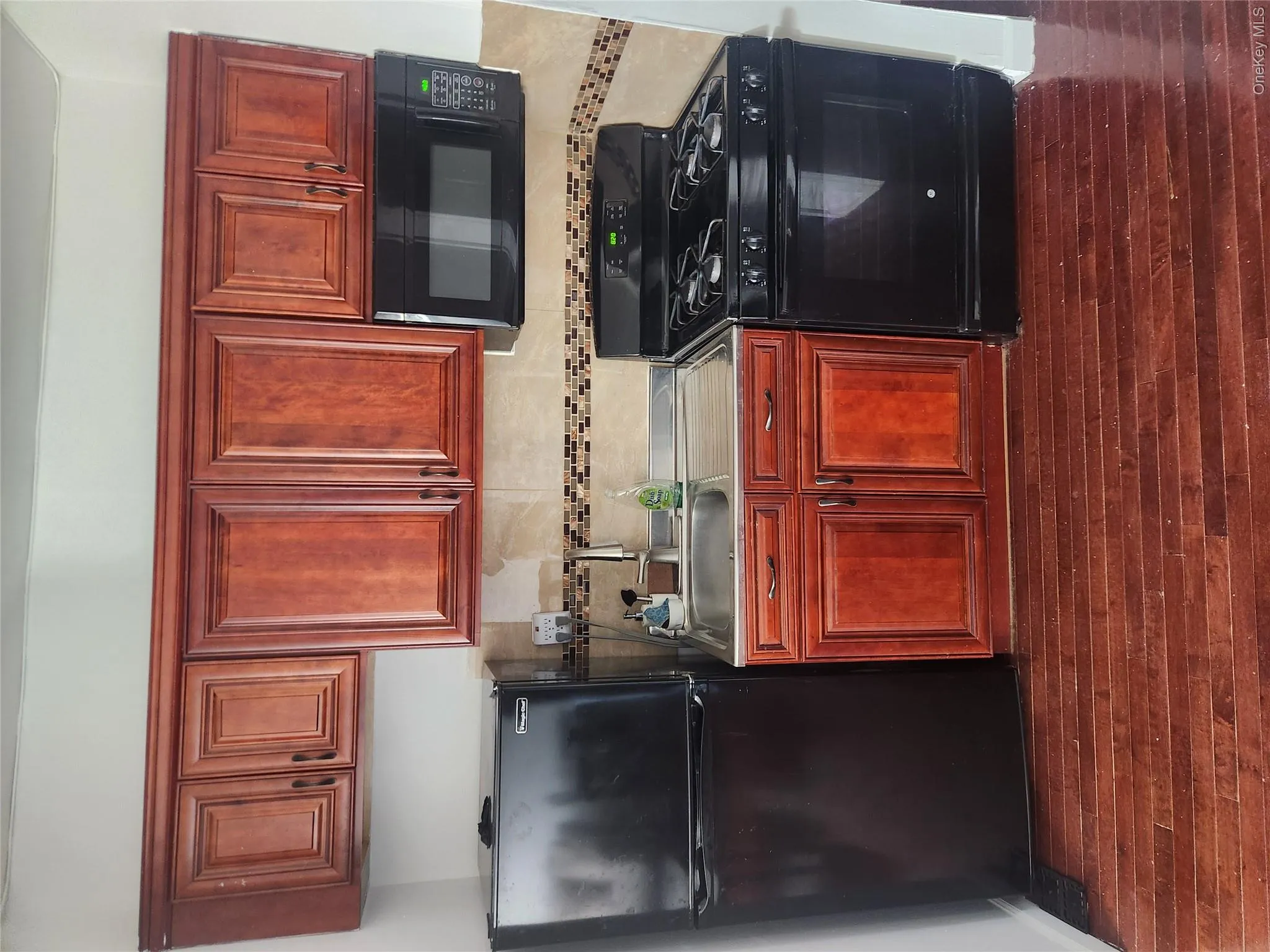 941 Jerome Avenue, New York, NY, 2 Rooms Rooms,1 BathroomBathrooms,Residential,For Rent,Jerome,0,1021496 941 Jerome Avenue, New York, NY, 2 Rooms Rooms,1 BathroomBathrooms,Residential,For Rent,Jerome,0,1021496