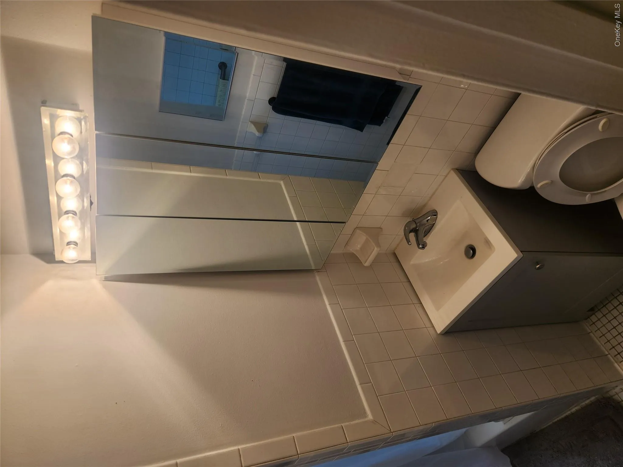 941 Jerome Avenue, New York, NY, 2 Rooms Rooms,1 BathroomBathrooms,Residential,For Rent,Jerome,0,1021496 941 Jerome Avenue, New York, NY, 2 Rooms Rooms,1 BathroomBathrooms,Residential,For Rent,Jerome,0,1021496