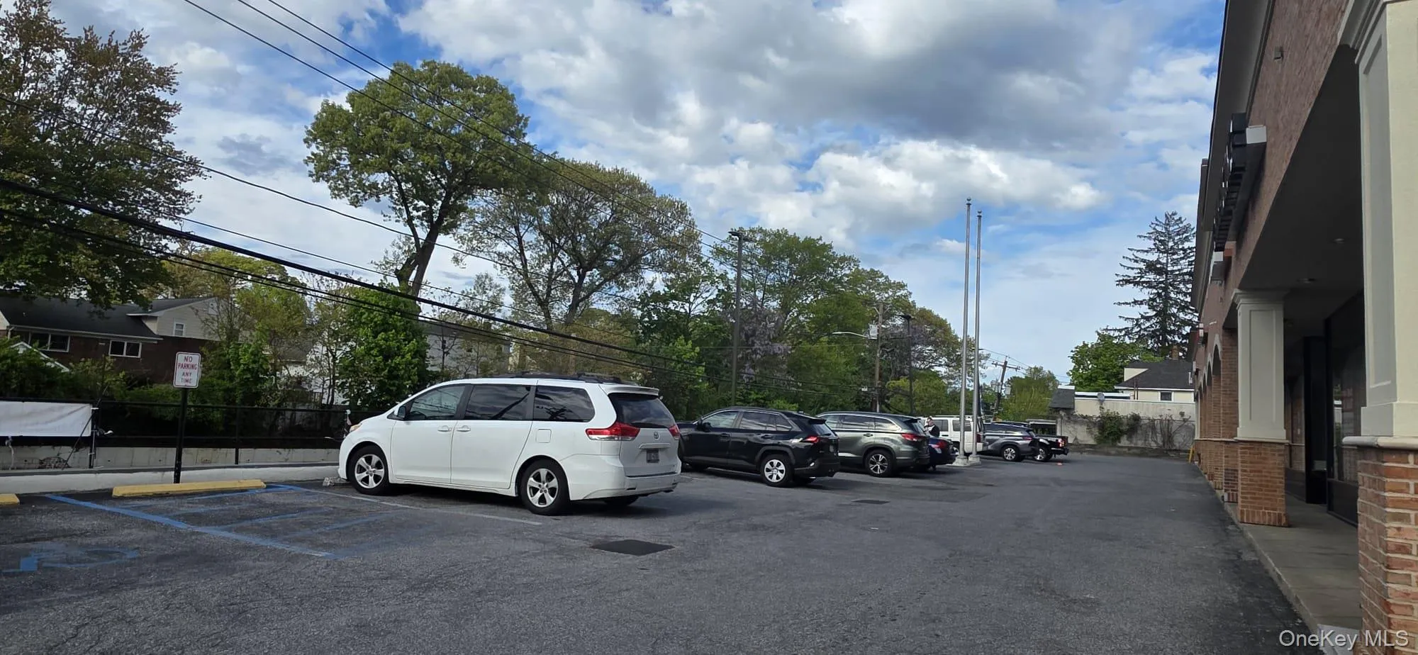 170 Forest Avenue, Glen Cove, NY, ,Commercial Lease,For Rent,Forest,0,1021502 170 Forest Avenue, Glen Cove, NY, ,Commercial Lease,For Rent,Forest,0,1021502