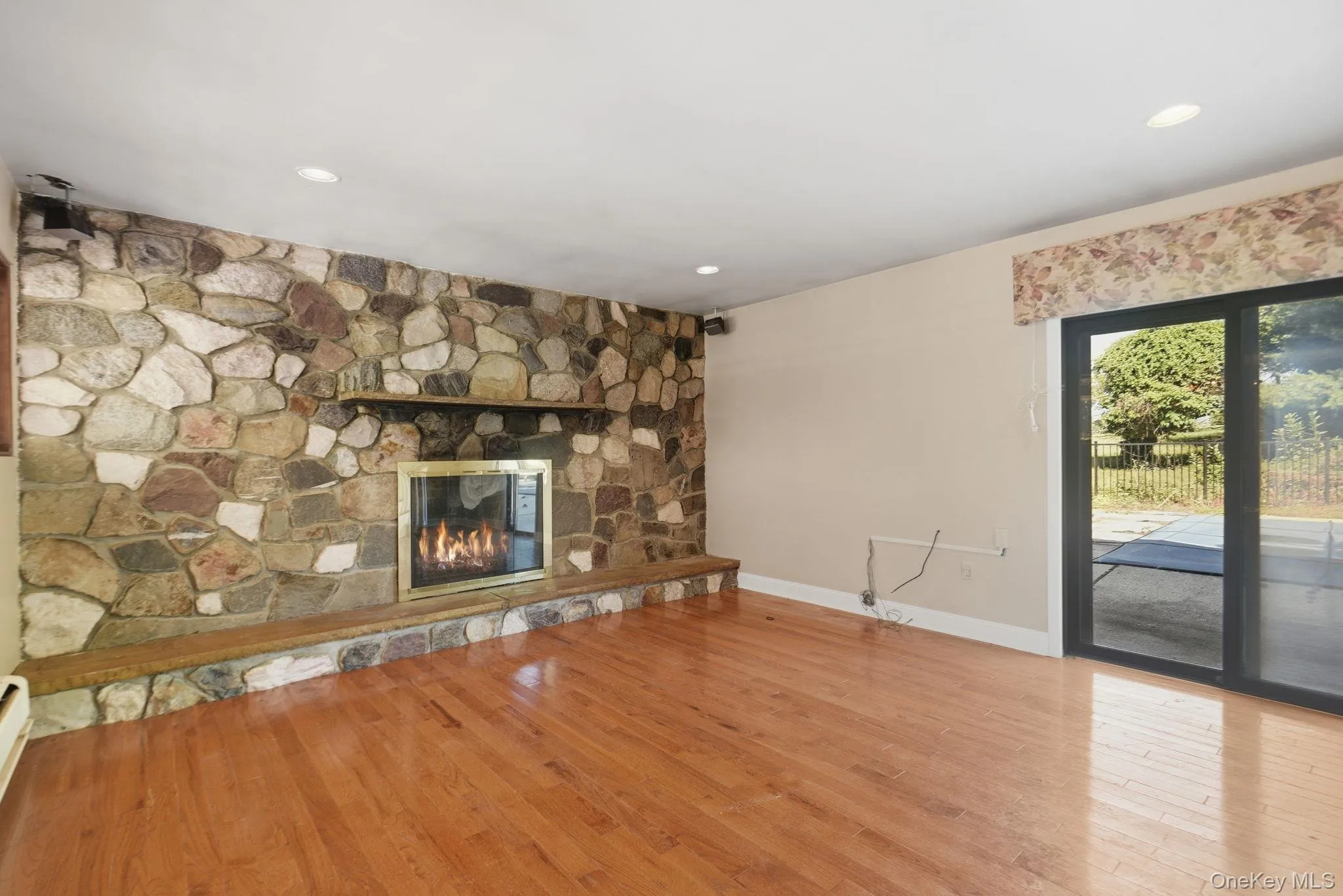 91 Ridge Road, Marlboro, NY, 4 Bedrooms Bedrooms, 8 Rooms Rooms,2 BathroomsBathrooms,Residential,For Rent,Ridge,0,1021503 91 Ridge Road, Marlboro, NY, 4 Bedrooms Bedrooms, 8 Rooms Rooms,2 BathroomsBathrooms,Residential,For Rent,Ridge,0,1021503