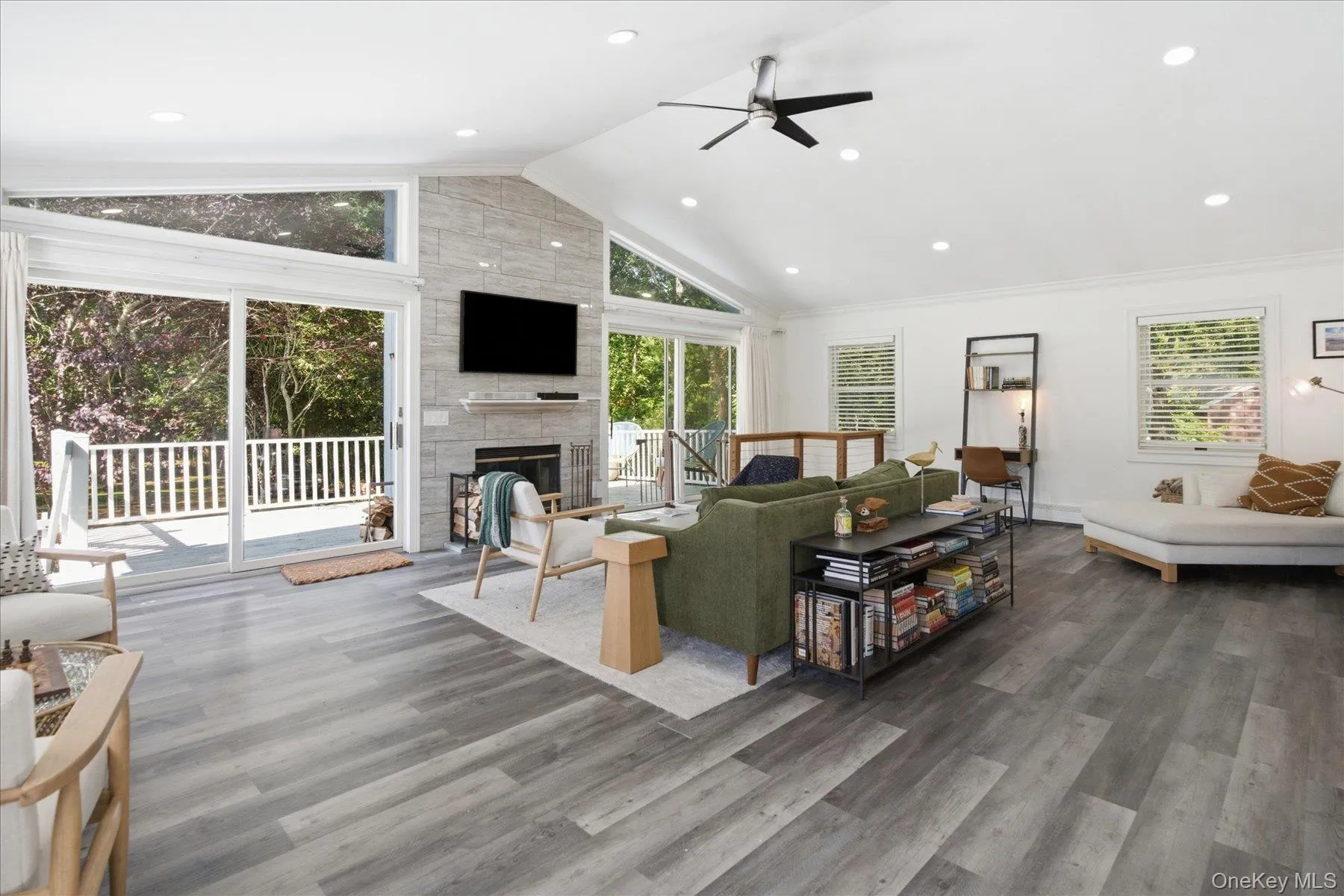 1A Gerald Lane, Southampton, NY, 3 Bedrooms Bedrooms, 10 Rooms Rooms,3 BathroomsBathrooms,Residential Lease,For Rent,Gerald,0,1021509 1A Gerald Lane, Southampton, NY, 3 Bedrooms Bedrooms, 10 Rooms Rooms,3 BathroomsBathrooms,Residential Lease,For Rent,Gerald,0,1021509