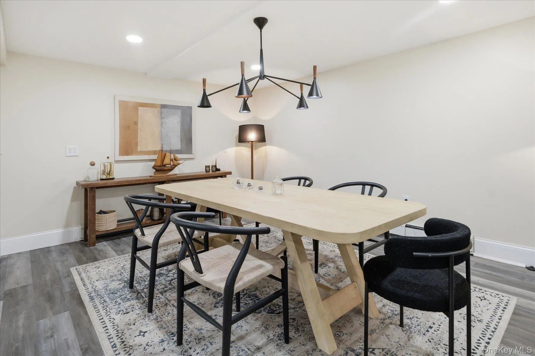 1A Gerald Lane, Southampton, NY, 3 Bedrooms Bedrooms, 10 Rooms Rooms,3 BathroomsBathrooms,Residential Lease,For Rent,Gerald,0,1021509 1A Gerald Lane, Southampton, NY, 3 Bedrooms Bedrooms, 10 Rooms Rooms,3 BathroomsBathrooms,Residential Lease,For Rent,Gerald,0,1021509