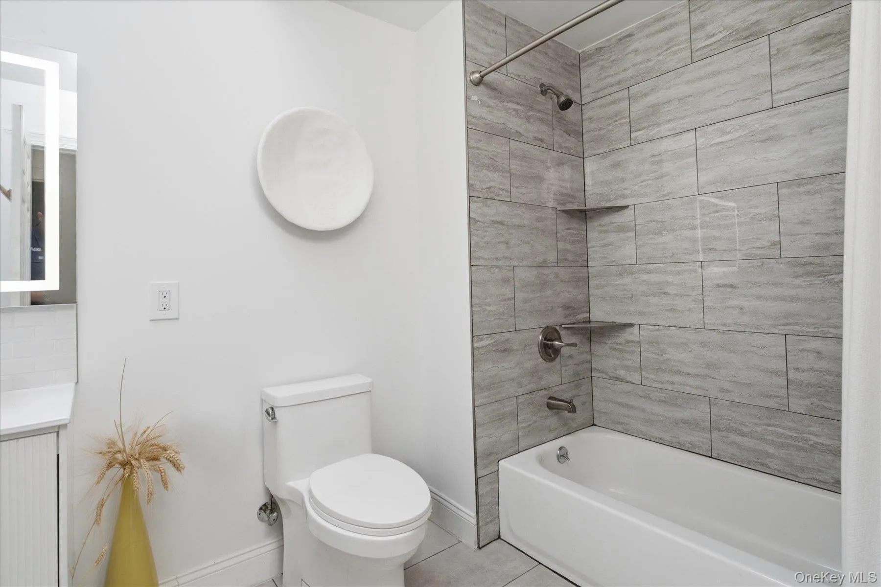 1A Gerald Lane, Southampton, NY, 3 Bedrooms Bedrooms, 10 Rooms Rooms,3 BathroomsBathrooms,Residential Lease,For Rent,Gerald,0,1021509 1A Gerald Lane, Southampton, NY, 3 Bedrooms Bedrooms, 10 Rooms Rooms,3 BathroomsBathrooms,Residential Lease,For Rent,Gerald,0,1021509