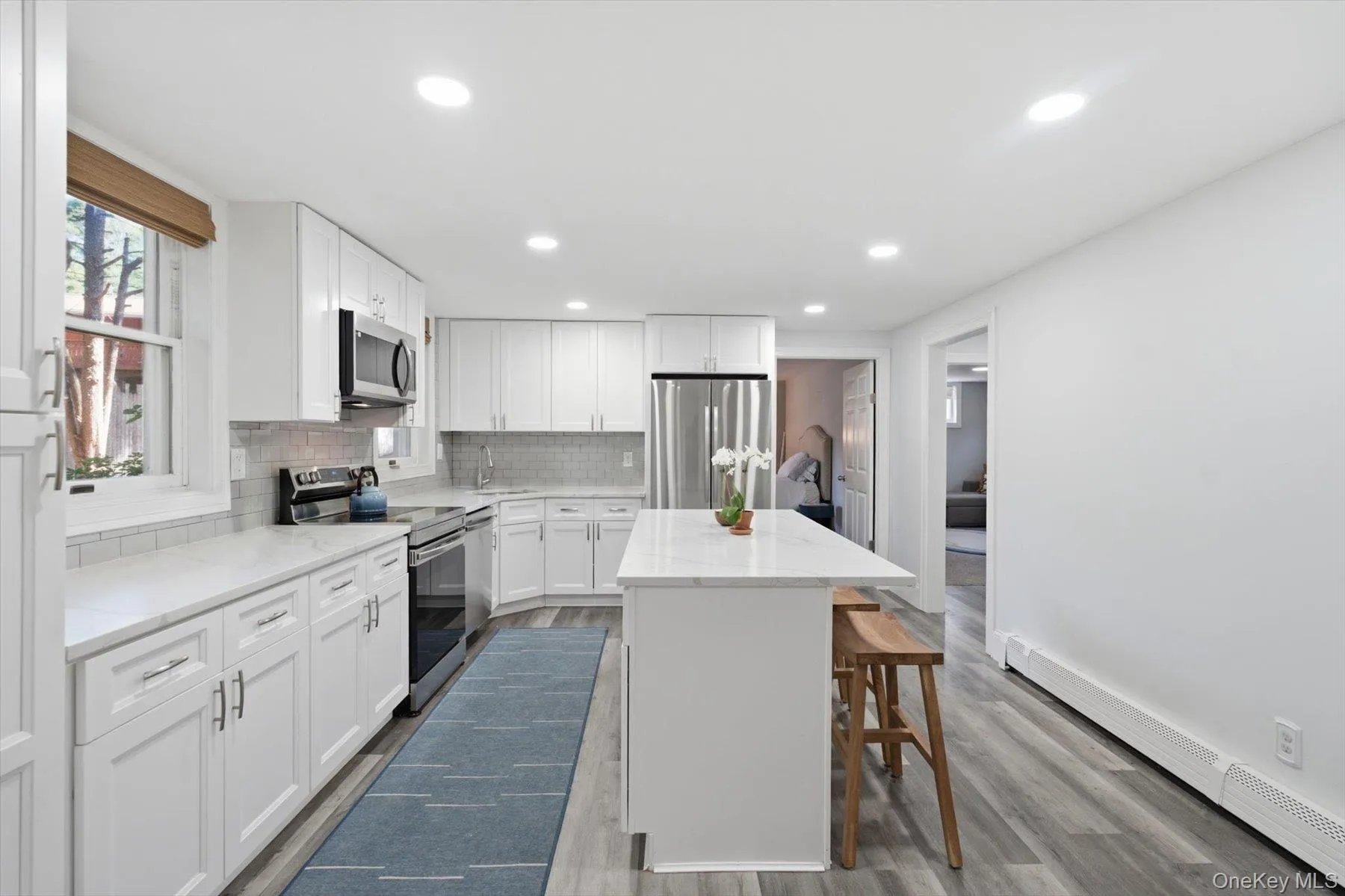 1A Gerald Lane, Southampton, NY, 3 Bedrooms Bedrooms, 10 Rooms Rooms,3 BathroomsBathrooms,Residential Lease,For Rent,Gerald,0,1021509 1A Gerald Lane, Southampton, NY, 3 Bedrooms Bedrooms, 10 Rooms Rooms,3 BathroomsBathrooms,Residential Lease,For Rent,Gerald,0,1021509