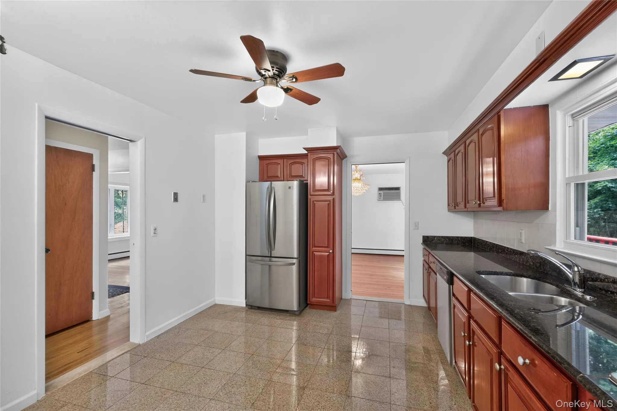 good size kitchen good size kitchen