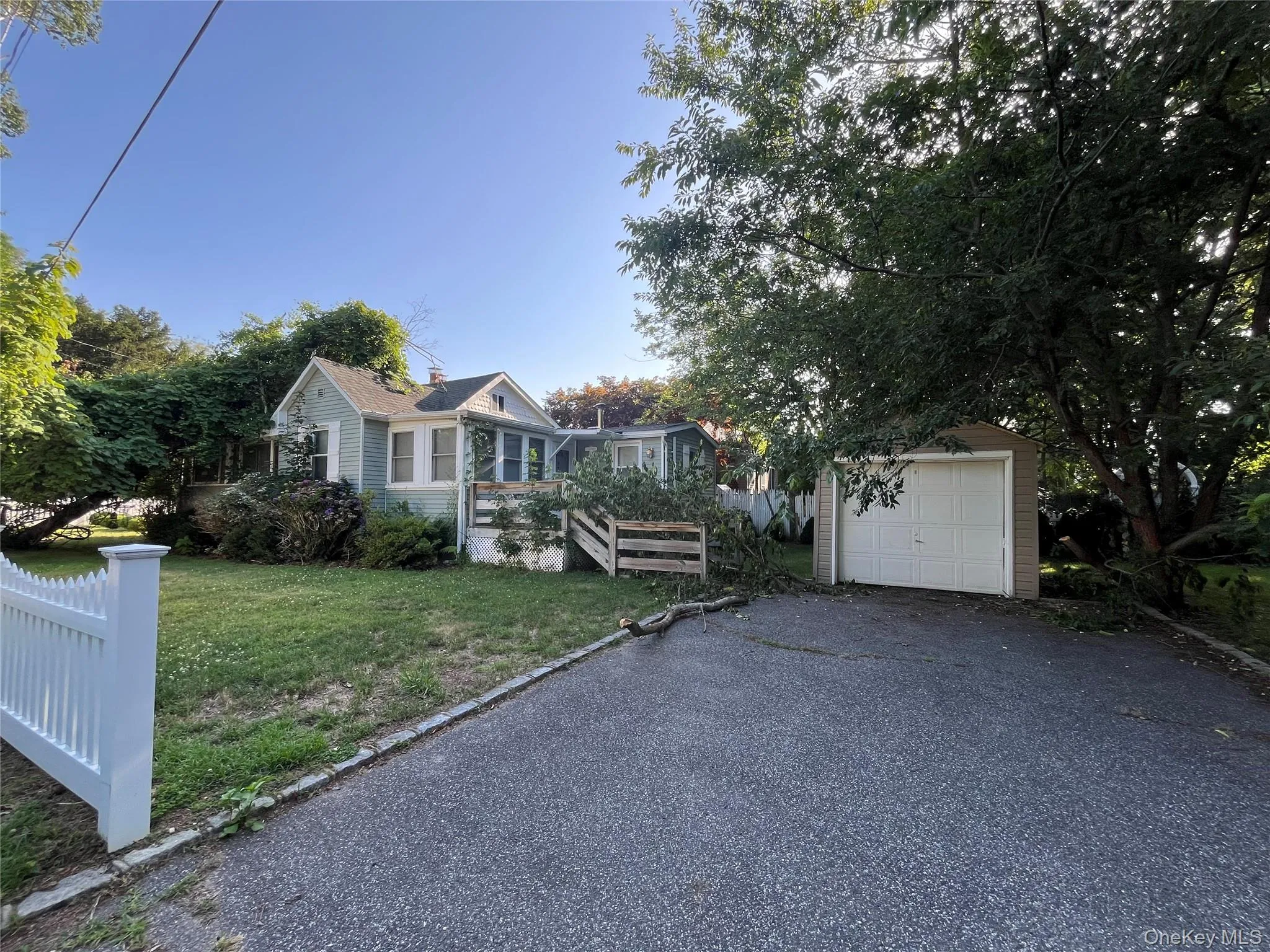 1 Saltaire Road, Brookhaven, NY, 2 Bedrooms Bedrooms, 5 Rooms Rooms,1 BathroomBathrooms,Residential,For Rent,Saltaire,0,1021514 1 Saltaire Road, Brookhaven, NY, 2 Bedrooms Bedrooms, 5 Rooms Rooms,1 BathroomBathrooms,Residential,For Rent,Saltaire,0,1021514