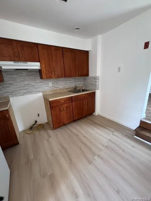 2534 Grand Avenue, Hempstead, NY, 2 Bedrooms Bedrooms, 4 Rooms Rooms,1 BathroomBathrooms,Residential Lease,For Rent,Grand,0,1021517 2534 Grand Avenue, Hempstead, NY, 2 Bedrooms Bedrooms, 4 Rooms Rooms,1 BathroomBathrooms,Residential Lease,For Rent,Grand,0,1021517