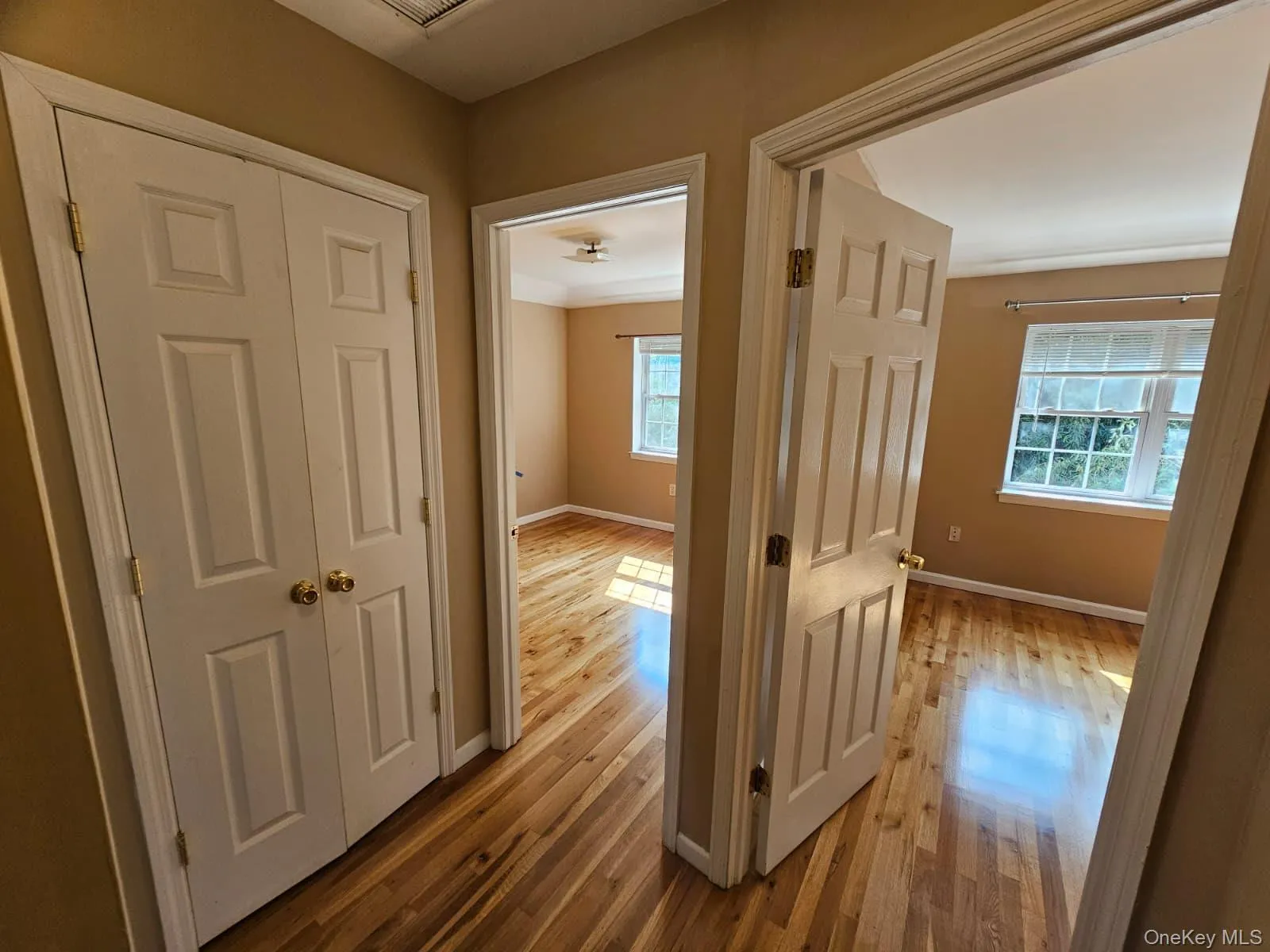 2 Other Bedroom Entrances. 2 Other Bedroom Entrances.