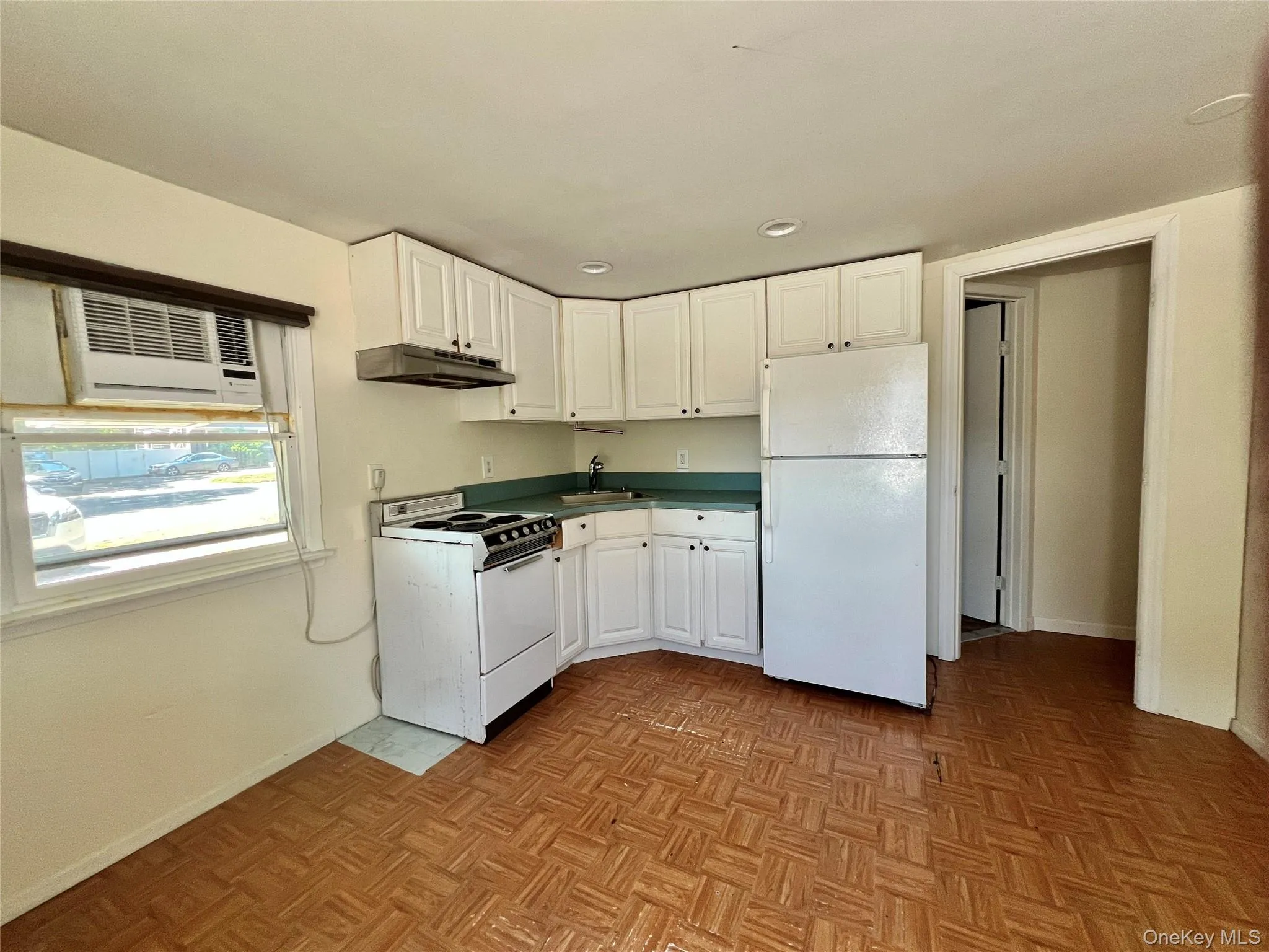 119 Holbrook Road, Brookhaven, NY, 6 Bedrooms Bedrooms, 12 Rooms Rooms,4 BathroomsBathrooms,Residential,For Rent,Holbrook,0,1021524 119 Holbrook Road, Brookhaven, NY, 6 Bedrooms Bedrooms, 12 Rooms Rooms,4 BathroomsBathrooms,Residential,For Rent,Holbrook,0,1021524