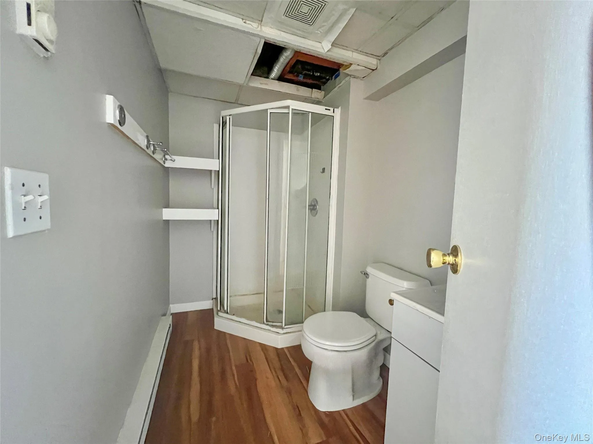 119 Holbrook Road, Brookhaven, NY, 6 Bedrooms Bedrooms, 12 Rooms Rooms,4 BathroomsBathrooms,Residential,For Rent,Holbrook,0,1021524 119 Holbrook Road, Brookhaven, NY, 6 Bedrooms Bedrooms, 12 Rooms Rooms,4 BathroomsBathrooms,Residential,For Rent,Holbrook,0,1021524