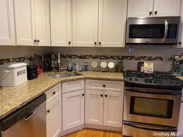 143 Broadway, Long Beach, NY, 3 Bedrooms Bedrooms, 7 Rooms Rooms,2 BathroomsBathrooms,Residential Lease,For Rent,Broadway,0,1021530 143 Broadway, Long Beach, NY, 3 Bedrooms Bedrooms, 7 Rooms Rooms,2 BathroomsBathrooms,Residential Lease,For Rent,Broadway,0,1021530