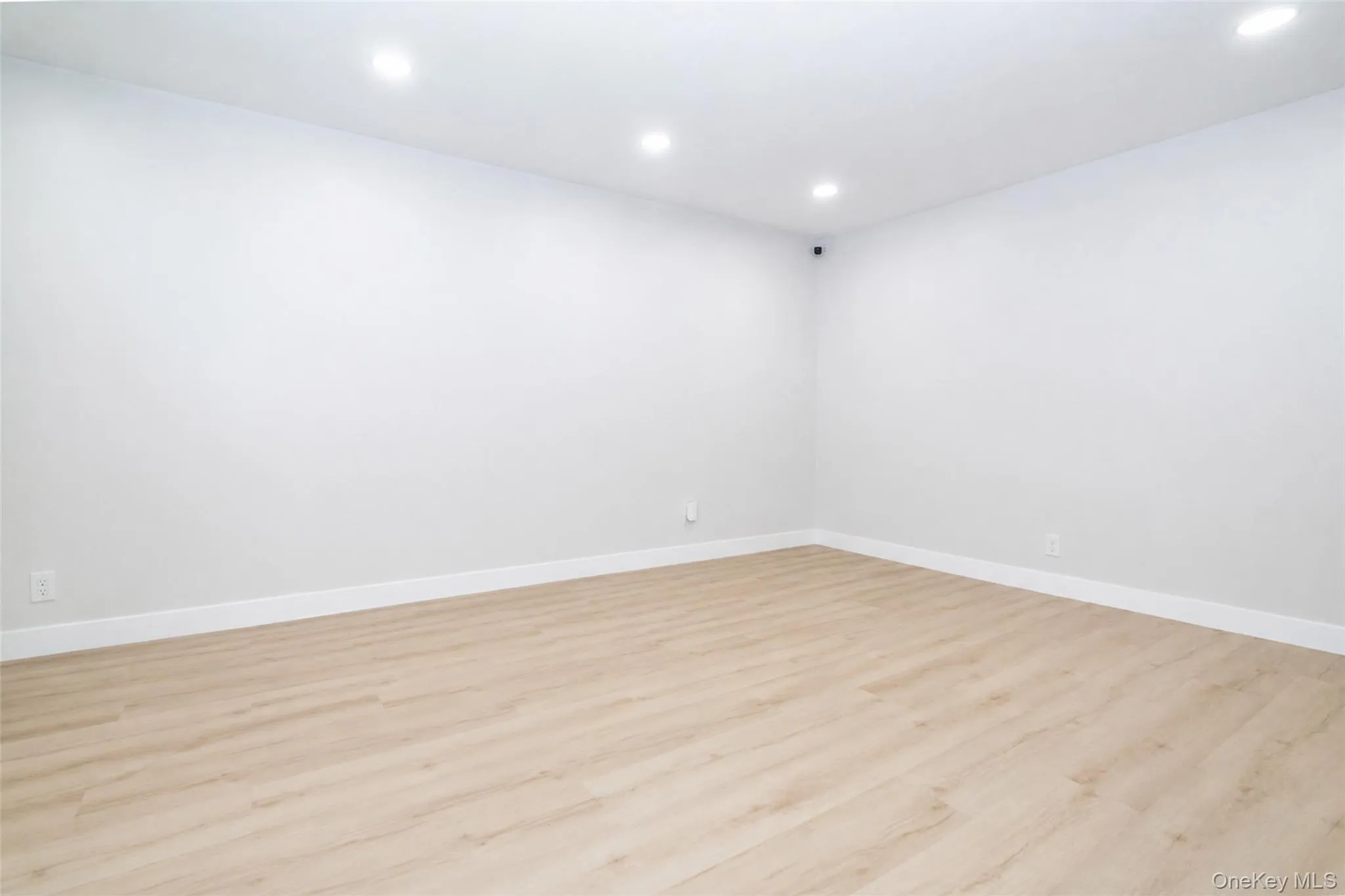 643 Pelham Road, New Rochelle, NY, 1 Bedroom Bedrooms, 3 Rooms Rooms,1 BathroomBathrooms,Residential,For Rent,Pelham,0,1021533 643 Pelham Road, New Rochelle, NY, 1 Bedroom Bedrooms, 3 Rooms Rooms,1 BathroomBathrooms,Residential,For Rent,Pelham,0,1021533