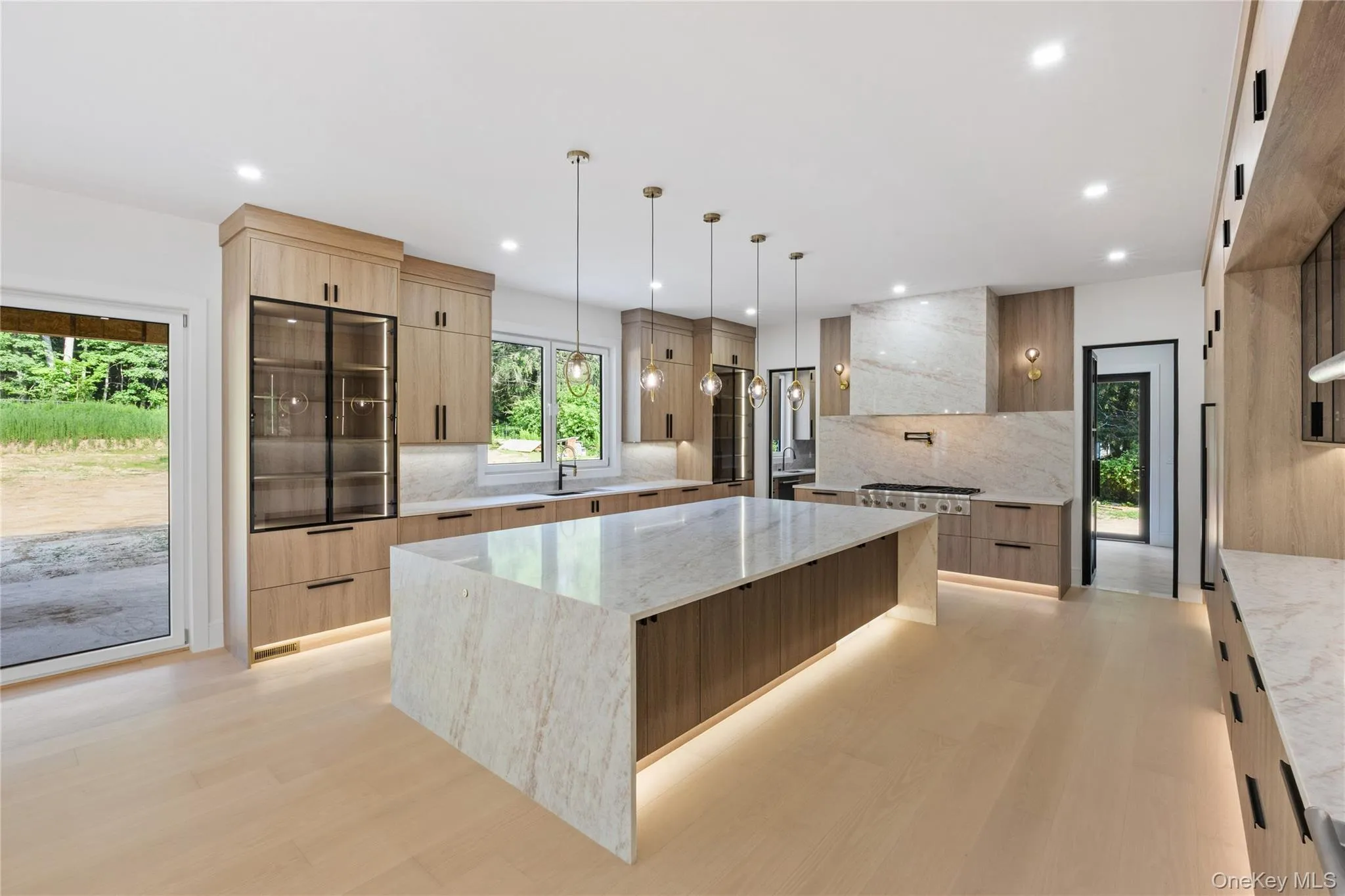 5 Somner Drive, Babylon, NY, 6 Bedrooms Bedrooms, 10 Rooms Rooms,6 BathroomsBathrooms,Residential,For Rent,Somner,0,1021536 5 Somner Drive, Babylon, NY, 6 Bedrooms Bedrooms, 10 Rooms Rooms,6 BathroomsBathrooms,Residential,For Rent,Somner,0,1021536