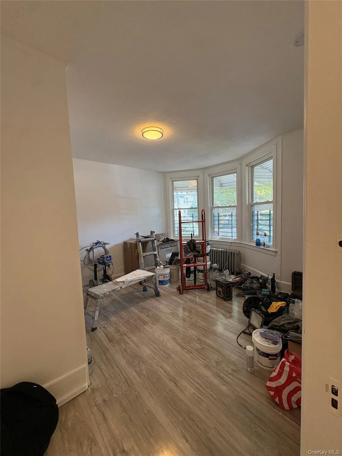 4027 Edson Avenue, New York, NY, 4 Bedrooms Bedrooms, 7 Rooms Rooms,1 BathroomBathrooms,Residential Lease,For Rent,Edson,0,1021540 4027 Edson Avenue, New York, NY, 4 Bedrooms Bedrooms, 7 Rooms Rooms,1 BathroomBathrooms,Residential Lease,For Rent,Edson,0,1021540