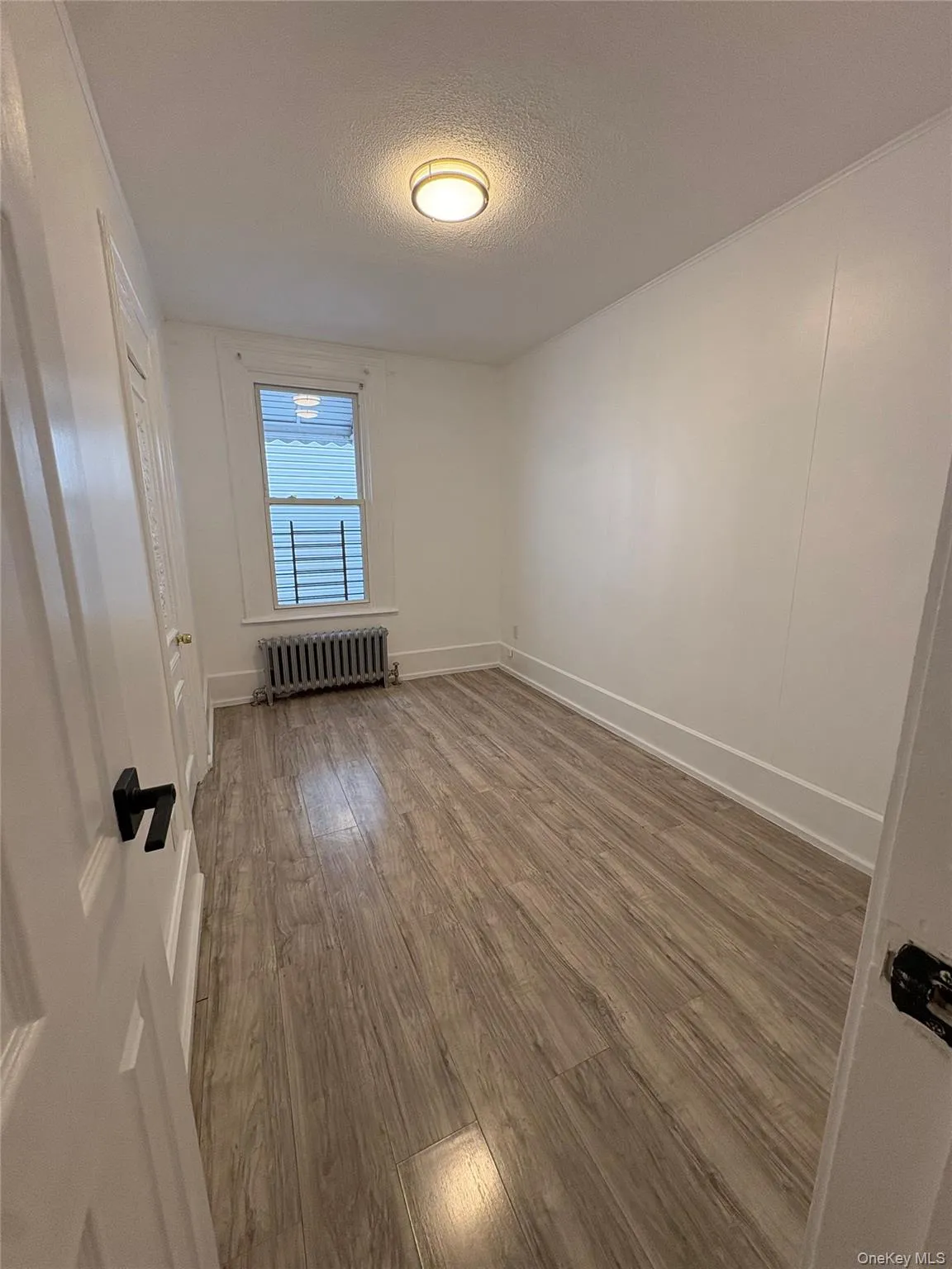 4027 Edson Avenue, New York, NY, 4 Bedrooms Bedrooms, 7 Rooms Rooms,1 BathroomBathrooms,Residential Lease,For Rent,Edson,0,1021540 4027 Edson Avenue, New York, NY, 4 Bedrooms Bedrooms, 7 Rooms Rooms,1 BathroomBathrooms,Residential Lease,For Rent,Edson,0,1021540
