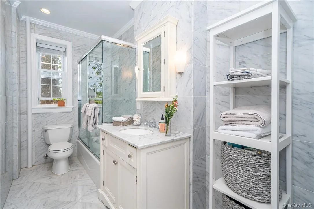 1 Cedar Street, Eastchester, NY, 2 Bedrooms Bedrooms, 4 Rooms Rooms,1 BathroomBathrooms,Residential Lease,For Rent,Cedar,0,1021547 1 Cedar Street, Eastchester, NY, 2 Bedrooms Bedrooms, 4 Rooms Rooms,1 BathroomBathrooms,Residential Lease,For Rent,Cedar,0,1021547