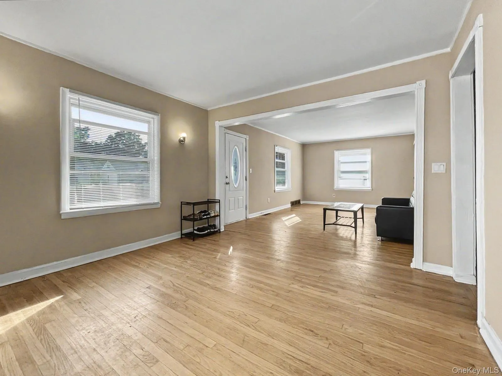 25 Independence Avenue, Middletown, NY, 4 Bedrooms Bedrooms, 7 Rooms Rooms,2 BathroomsBathrooms,Residential,For Rent,Independence,0,1021551 25 Independence Avenue, Middletown, NY, 4 Bedrooms Bedrooms, 7 Rooms Rooms,2 BathroomsBathrooms,Residential,For Rent,Independence,0,1021551