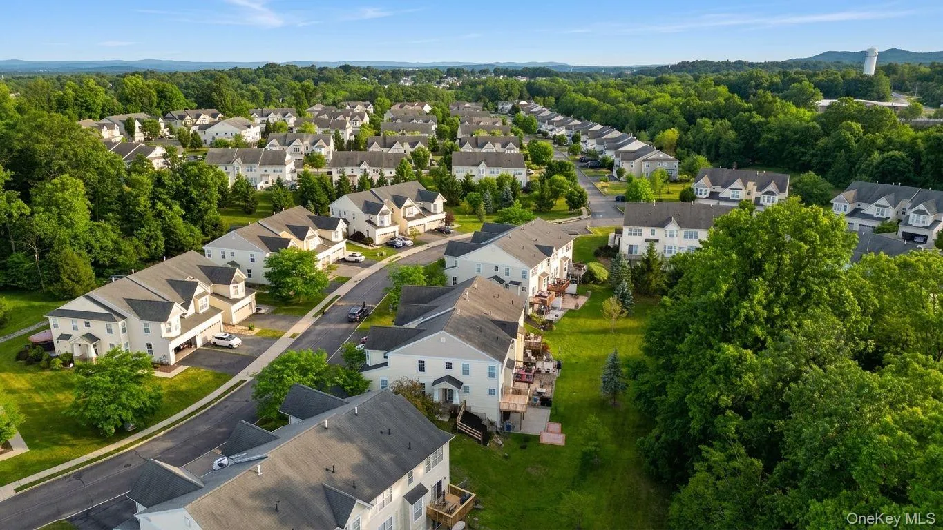 11 Avoncroft Lane, Middletown, NY, 3 Bedrooms Bedrooms, 8 Rooms Rooms,3 BathroomsBathrooms,Residential,For Rent,Avoncroft,0,1021557 11 Avoncroft Lane, Middletown, NY, 3 Bedrooms Bedrooms, 8 Rooms Rooms,3 BathroomsBathrooms,Residential,For Rent,Avoncroft,0,1021557