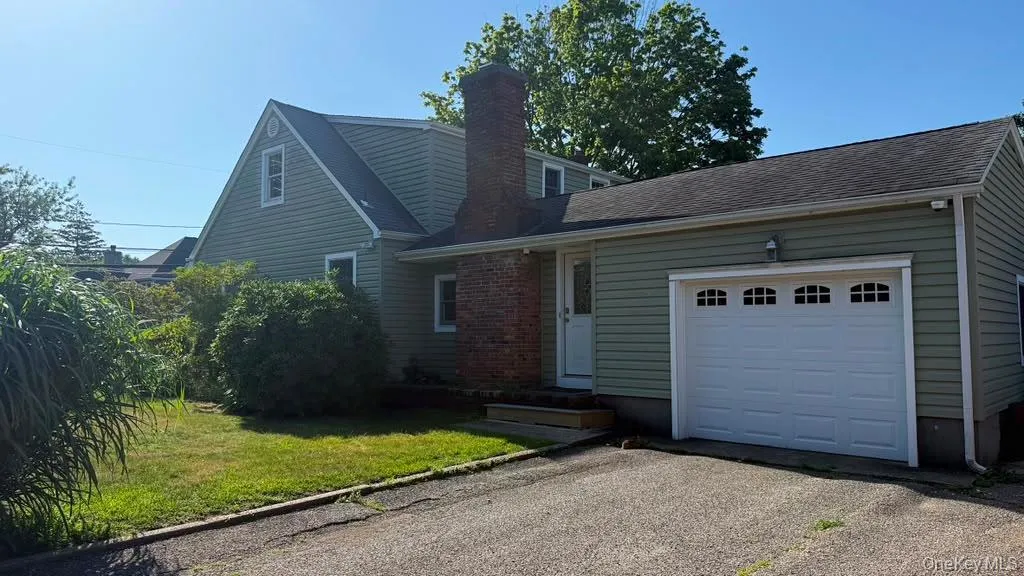 481 Atlantic Street, Huntington, NY, 4 Bedrooms Bedrooms, 9 Rooms Rooms,2 BathroomsBathrooms,Residential,For Rent,Atlantic,0,1021561 481 Atlantic Street, Huntington, NY, 4 Bedrooms Bedrooms, 9 Rooms Rooms,2 BathroomsBathrooms,Residential,For Rent,Atlantic,0,1021561