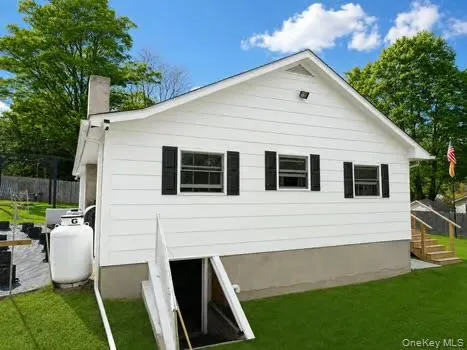 53 Main Street, Mamakating, NY, 3 Bedrooms Bedrooms, 7 Rooms Rooms,1 BathroomBathrooms,Residential,For Rent,Main,0,1021562 53 Main Street, Mamakating, NY, 3 Bedrooms Bedrooms, 7 Rooms Rooms,1 BathroomBathrooms,Residential,For Rent,Main,0,1021562
