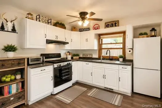 53 Main Street, Mamakating, NY, 3 Bedrooms Bedrooms, 7 Rooms Rooms,1 BathroomBathrooms,Residential,For Rent,Main,0,1021562 53 Main Street, Mamakating, NY, 3 Bedrooms Bedrooms, 7 Rooms Rooms,1 BathroomBathrooms,Residential,For Rent,Main,0,1021562