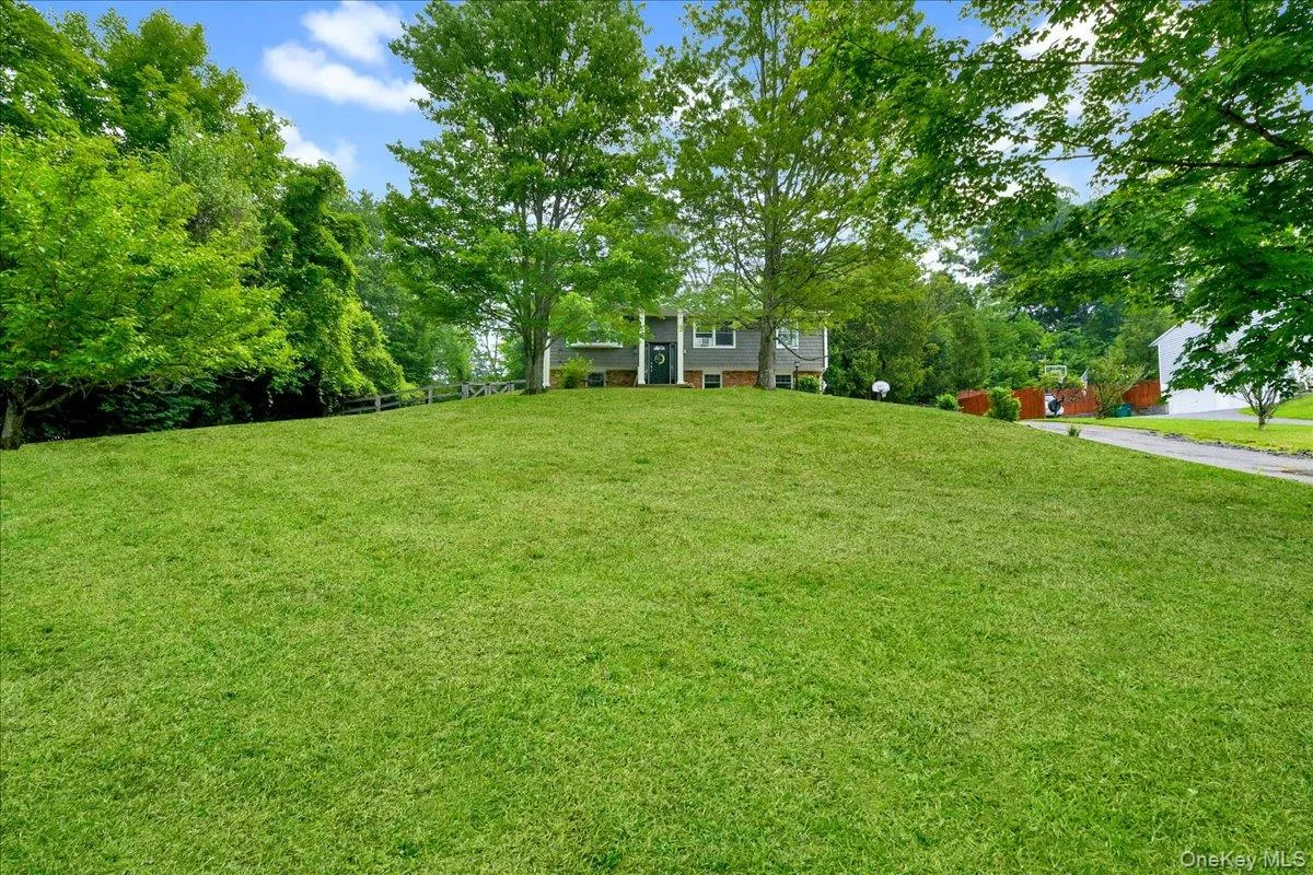 19 Saint Michaels Terrace, Carmel, NY, 3 Bedrooms Bedrooms, 8 Rooms Rooms,2 BathroomsBathrooms,Residential,For Rent,Saint Michaels,0,1021565 19 Saint Michaels Terrace, Carmel, NY, 3 Bedrooms Bedrooms, 8 Rooms Rooms,2 BathroomsBathrooms,Residential,For Rent,Saint Michaels,0,1021565