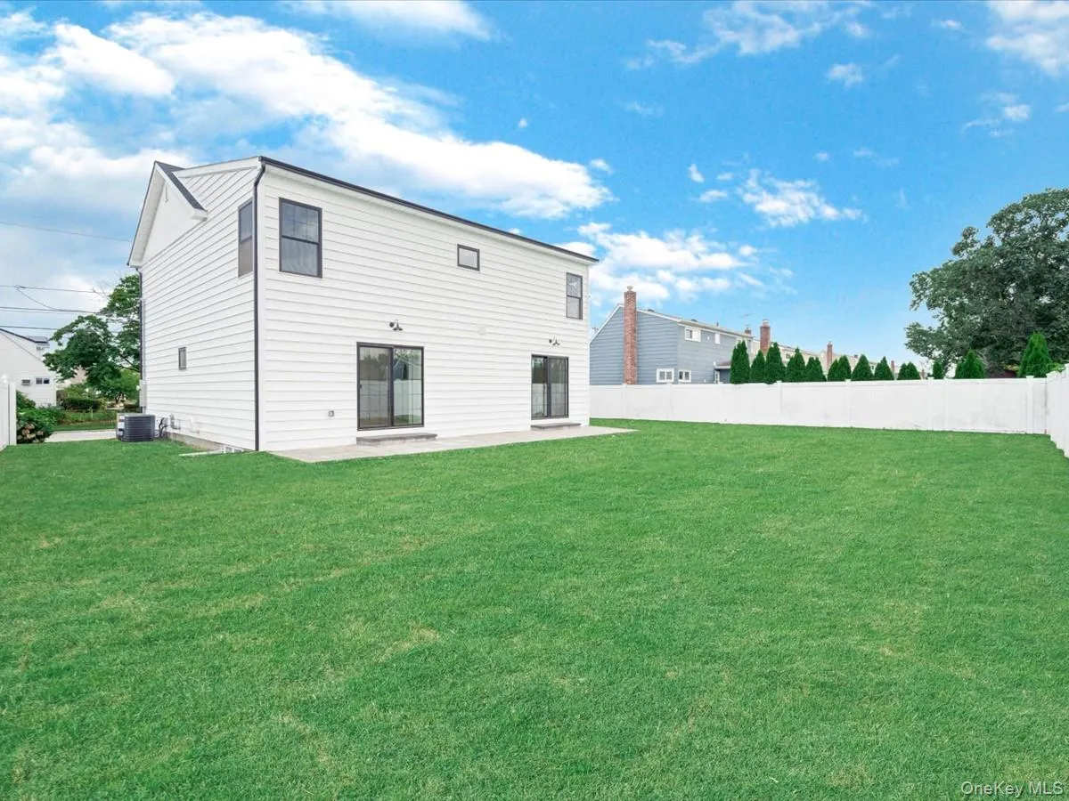 60 Westwood Road, Oyster Bay, NY, 6 Bedrooms Bedrooms, 10 Rooms Rooms,3 BathroomsBathrooms,Residential,For Rent,Westwood,0,1021568 60 Westwood Road, Oyster Bay, NY, 6 Bedrooms Bedrooms, 10 Rooms Rooms,3 BathroomsBathrooms,Residential,For Rent,Westwood,0,1021568