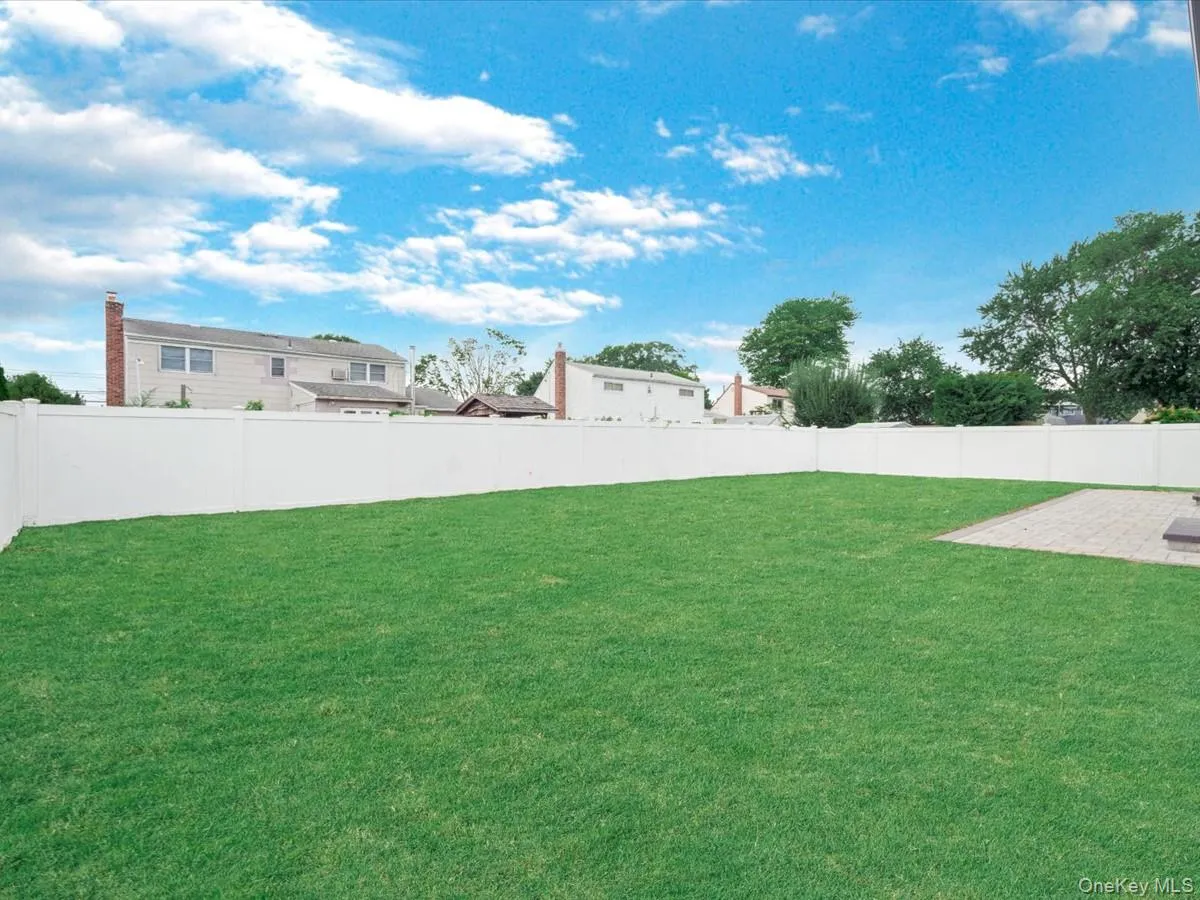 expansive back yard expansive back yard