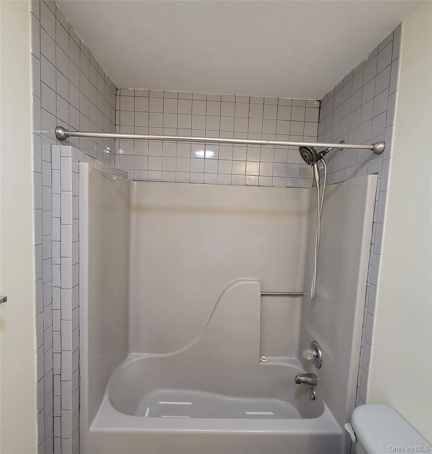 94 Plains Road, Montgomery, NY, 2 Bedrooms Bedrooms, 5 Rooms Rooms,1 BathroomBathrooms,Residential Lease,For Rent,Plains,0,1021573 94 Plains Road, Montgomery, NY, 2 Bedrooms Bedrooms, 5 Rooms Rooms,1 BathroomBathrooms,Residential Lease,For Rent,Plains,0,1021573