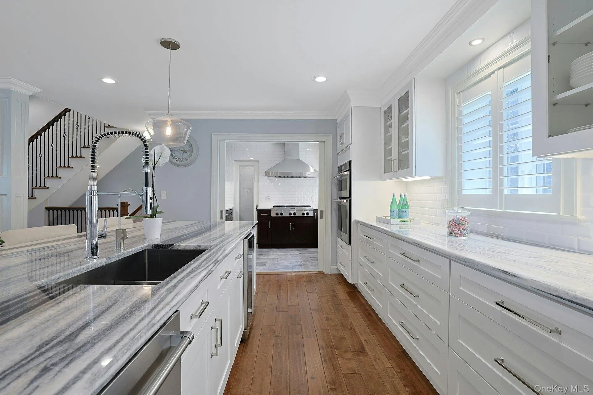 Thoughtfully designed for cooking with premium appliances. Thoughtfully designed for cooking with premium appliances.