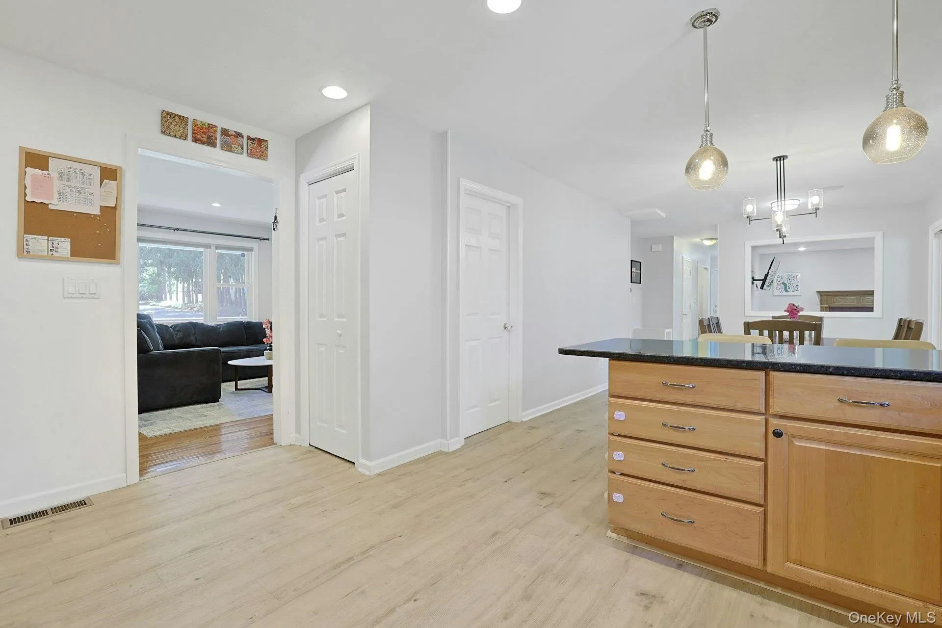 10 Pepperill Court, Clarkstown, NY, 4 Bedrooms Bedrooms, 9 Rooms Rooms,2 BathroomsBathrooms,Residential,For Rent,Pepperill,0,1021575 10 Pepperill Court, Clarkstown, NY, 4 Bedrooms Bedrooms, 9 Rooms Rooms,2 BathroomsBathrooms,Residential,For Rent,Pepperill,0,1021575