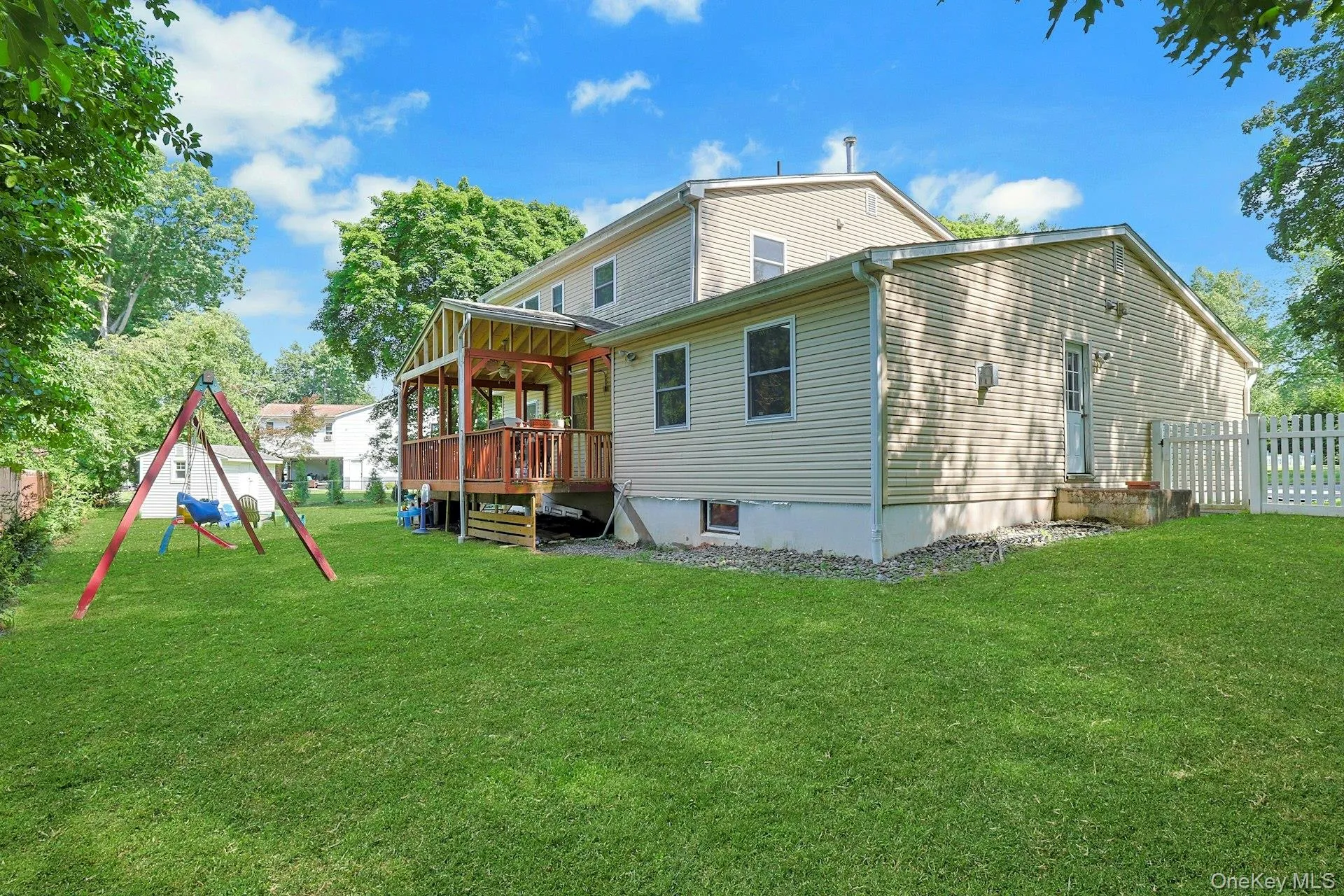 10 Pepperill Court, Clarkstown, NY, 4 Bedrooms Bedrooms, 9 Rooms Rooms,2 BathroomsBathrooms,Residential,For Rent,Pepperill,0,1021575 10 Pepperill Court, Clarkstown, NY, 4 Bedrooms Bedrooms, 9 Rooms Rooms,2 BathroomsBathrooms,Residential,For Rent,Pepperill,0,1021575