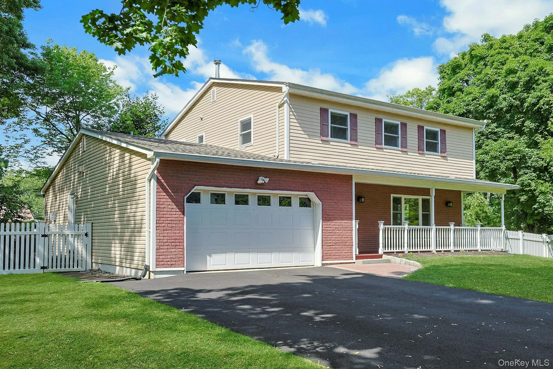 10 Pepperill Court, Clarkstown, NY, 4 Bedrooms Bedrooms, 9 Rooms Rooms,2 BathroomsBathrooms,Residential,For Rent,Pepperill,0,1021575 10 Pepperill Court, Clarkstown, NY, 4 Bedrooms Bedrooms, 9 Rooms Rooms,2 BathroomsBathrooms,Residential,For Rent,Pepperill,0,1021575