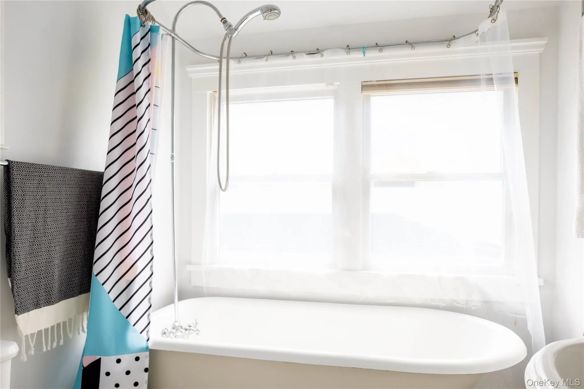 217 Center Street, Southold, NY, 3 Bedrooms Bedrooms, 6 Rooms Rooms,2 BathroomsBathrooms,Residential,For Rent,Center,0,1021578 217 Center Street, Southold, NY, 3 Bedrooms Bedrooms, 6 Rooms Rooms,2 BathroomsBathrooms,Residential,For Rent,Center,0,1021578