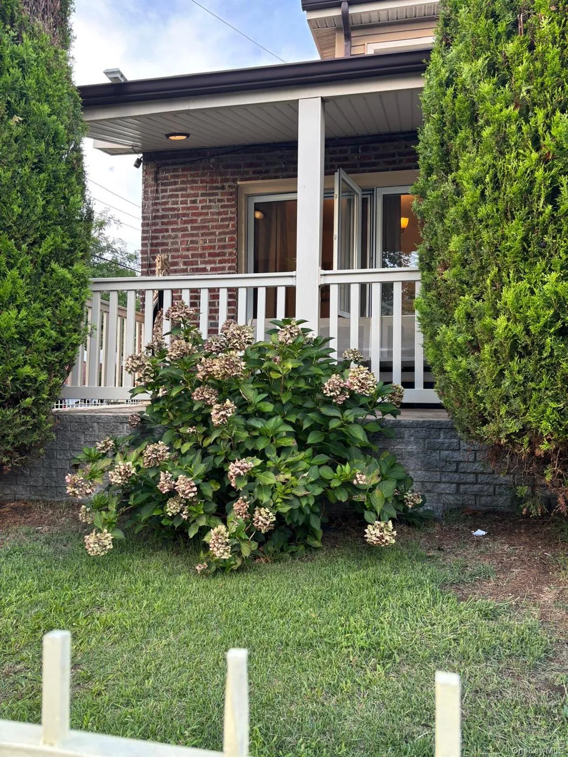 18103 145th Road, New York, NY, 4 Bedrooms Bedrooms, 13 Rooms Rooms,2 BathroomsBathrooms,Residential,For Rent,145th,0,1021588 18103 145th Road, New York, NY, 4 Bedrooms Bedrooms, 13 Rooms Rooms,2 BathroomsBathrooms,Residential,For Rent,145th,0,1021588