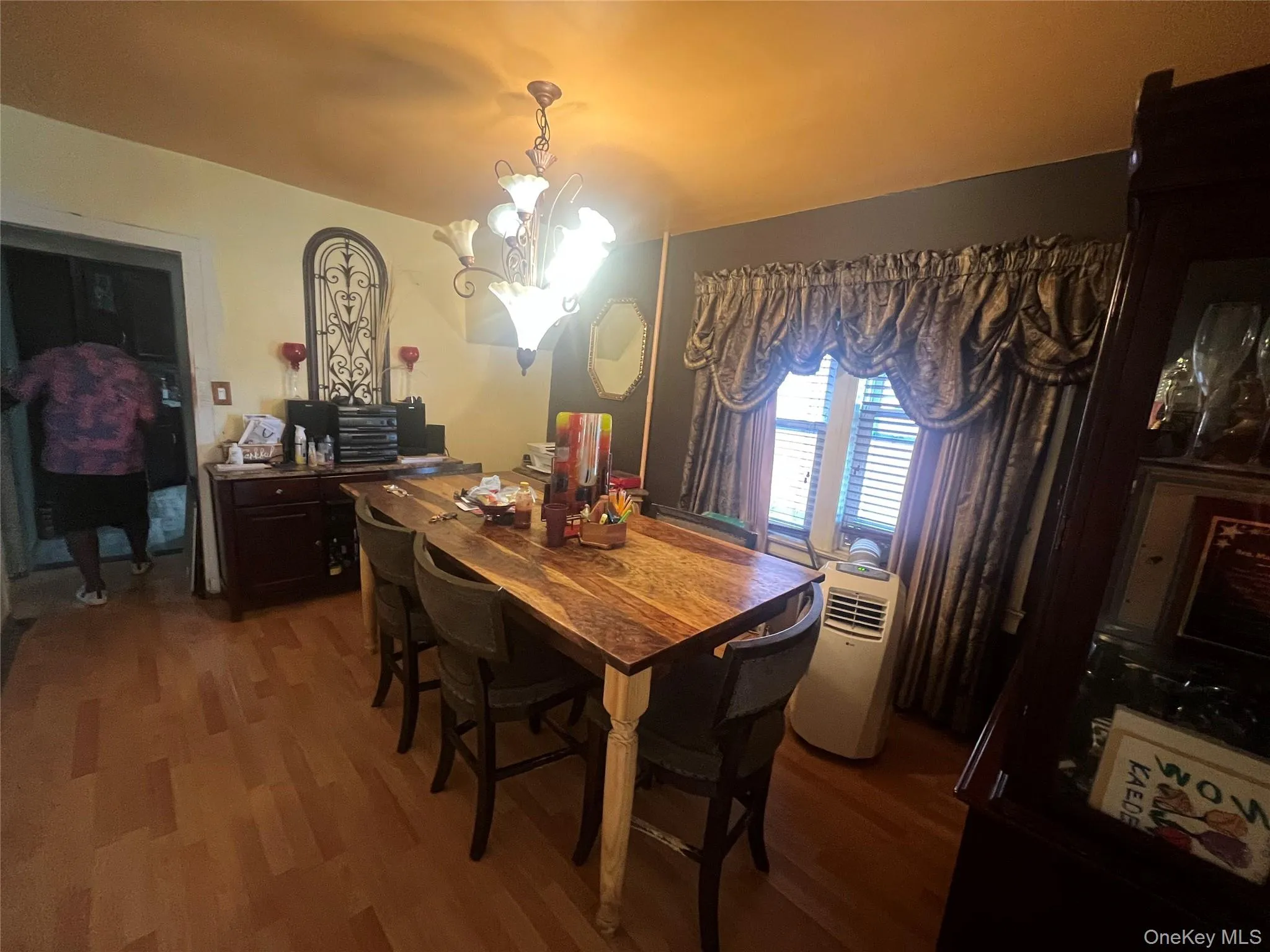 18103 145th Road, New York, NY, 4 Bedrooms Bedrooms, 13 Rooms Rooms,2 BathroomsBathrooms,Residential,For Rent,145th,0,1021588 18103 145th Road, New York, NY, 4 Bedrooms Bedrooms, 13 Rooms Rooms,2 BathroomsBathrooms,Residential,For Rent,145th,0,1021588