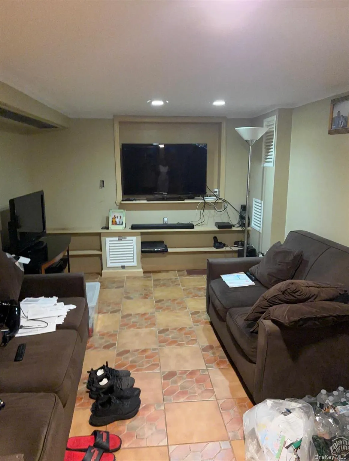 18103 145th Road, New York, NY, 4 Bedrooms Bedrooms, 13 Rooms Rooms,2 BathroomsBathrooms,Residential,For Rent,145th,0,1021588 18103 145th Road, New York, NY, 4 Bedrooms Bedrooms, 13 Rooms Rooms,2 BathroomsBathrooms,Residential,For Rent,145th,0,1021588