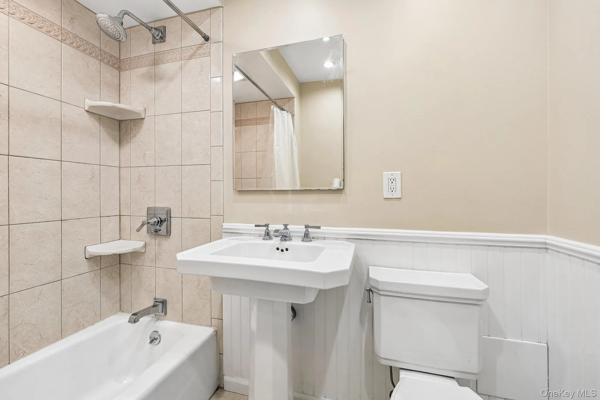 632 Palmer Road, Yonkers, NY, 1 Bedroom Bedrooms, 3 Rooms Rooms,1 BathroomBathrooms,Residential,For Rent,Palmer,0,1021589 632 Palmer Road, Yonkers, NY, 1 Bedroom Bedrooms, 3 Rooms Rooms,1 BathroomBathrooms,Residential,For Rent,Palmer,0,1021589