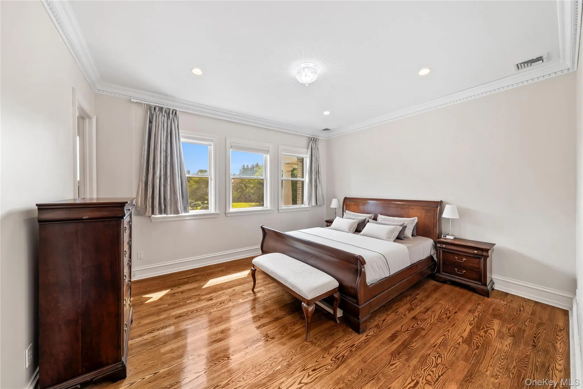 3 Valentine Farm Court, Oyster Bay, NY, 7 Bedrooms Bedrooms, 14 Rooms Rooms,8 BathroomsBathrooms,Residential,For Rent,Valentine Farm,0,1021590 3 Valentine Farm Court, Oyster Bay, NY, 7 Bedrooms Bedrooms, 14 Rooms Rooms,8 BathroomsBathrooms,Residential,For Rent,Valentine Farm,0,1021590