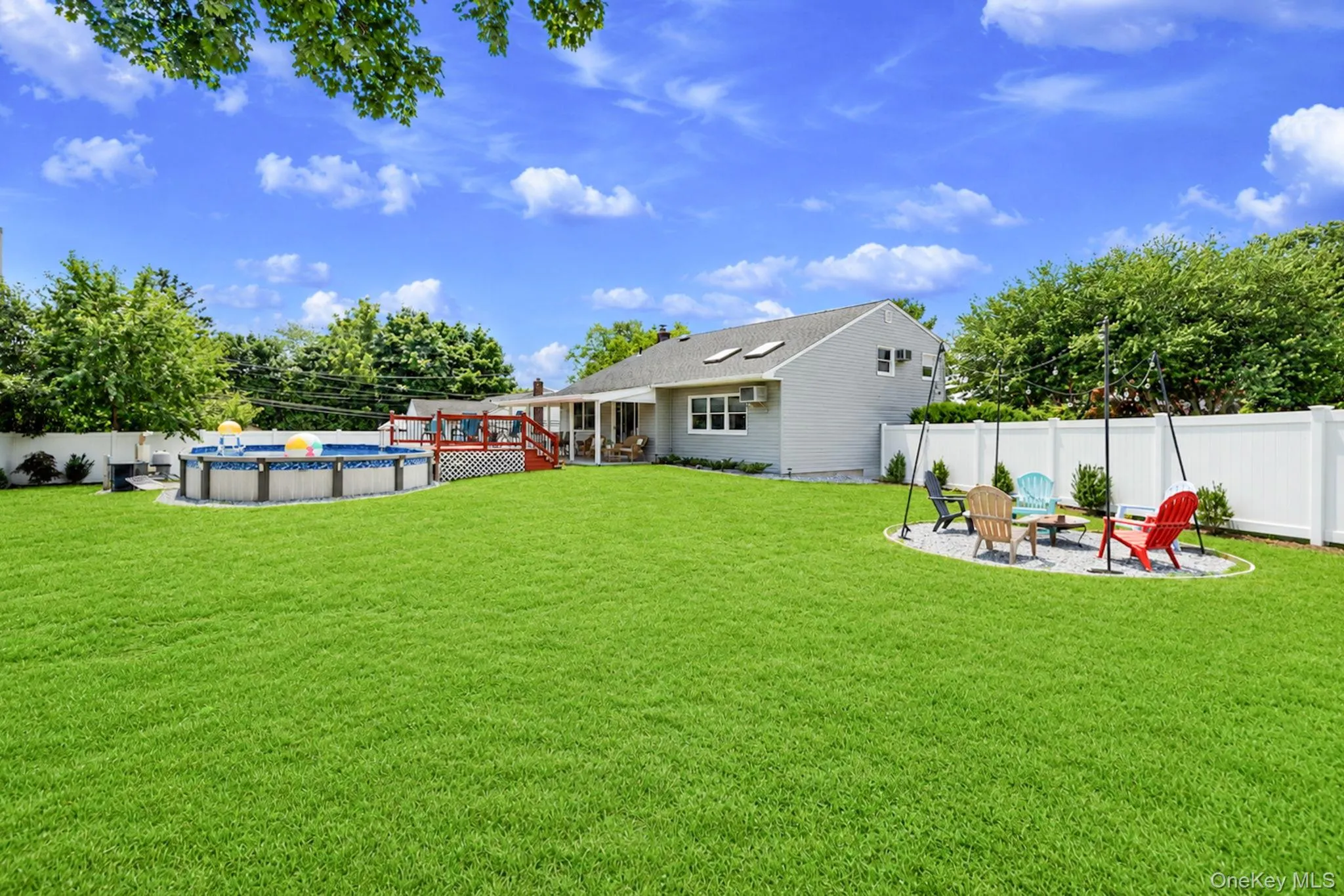 1 Blue Spruce Lane, Smithtown, NY, 3 Bedrooms Bedrooms, 8 Rooms Rooms,2 BathroomsBathrooms,Residential,For Rent,Blue Spruce,0,1021591 1 Blue Spruce Lane, Smithtown, NY, 3 Bedrooms Bedrooms, 8 Rooms Rooms,2 BathroomsBathrooms,Residential,For Rent,Blue Spruce,0,1021591