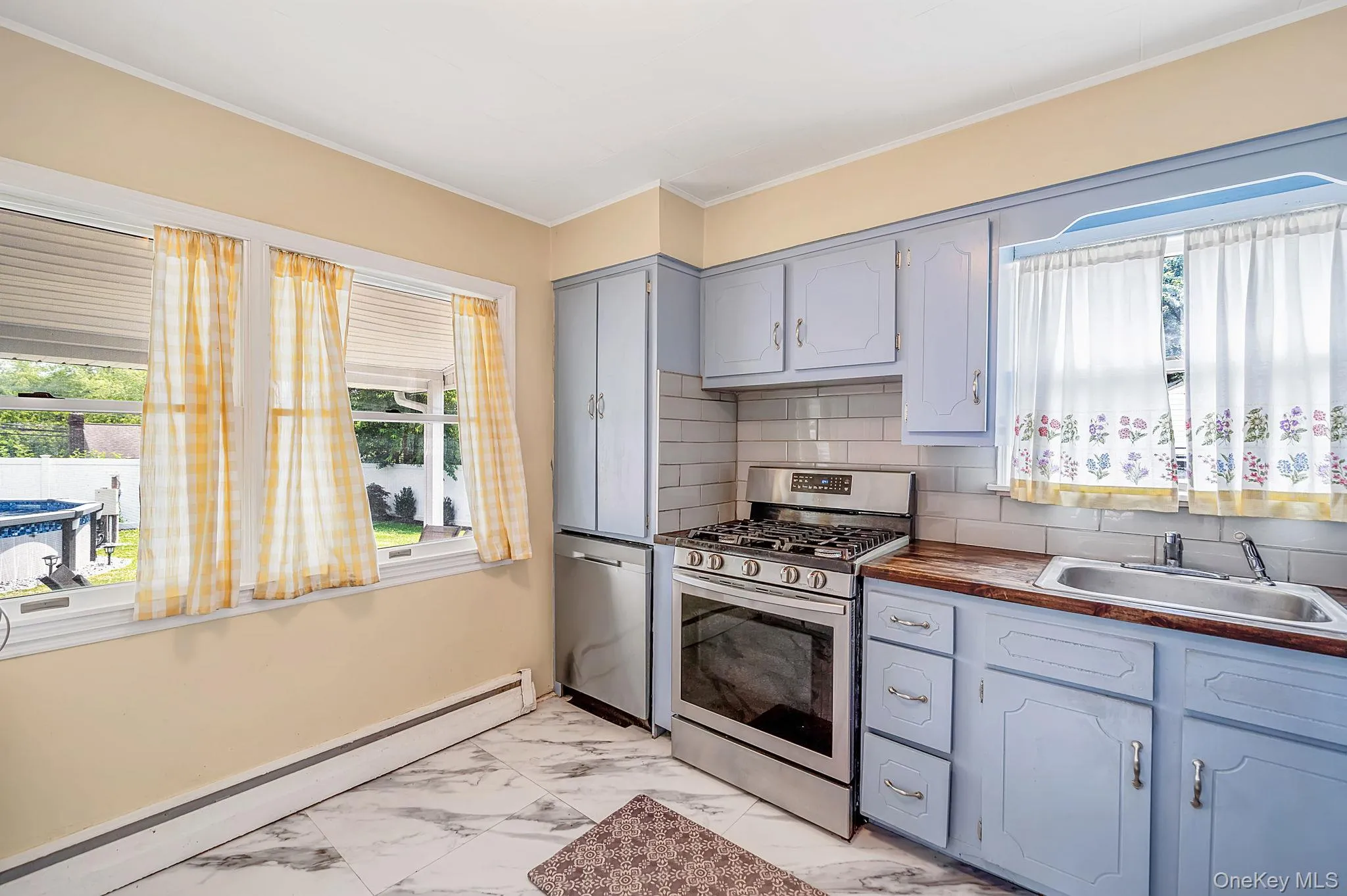 1 Blue Spruce Lane, Smithtown, NY, 3 Bedrooms Bedrooms, 8 Rooms Rooms,2 BathroomsBathrooms,Residential,For Rent,Blue Spruce,0,1021591 1 Blue Spruce Lane, Smithtown, NY, 3 Bedrooms Bedrooms, 8 Rooms Rooms,2 BathroomsBathrooms,Residential,For Rent,Blue Spruce,0,1021591